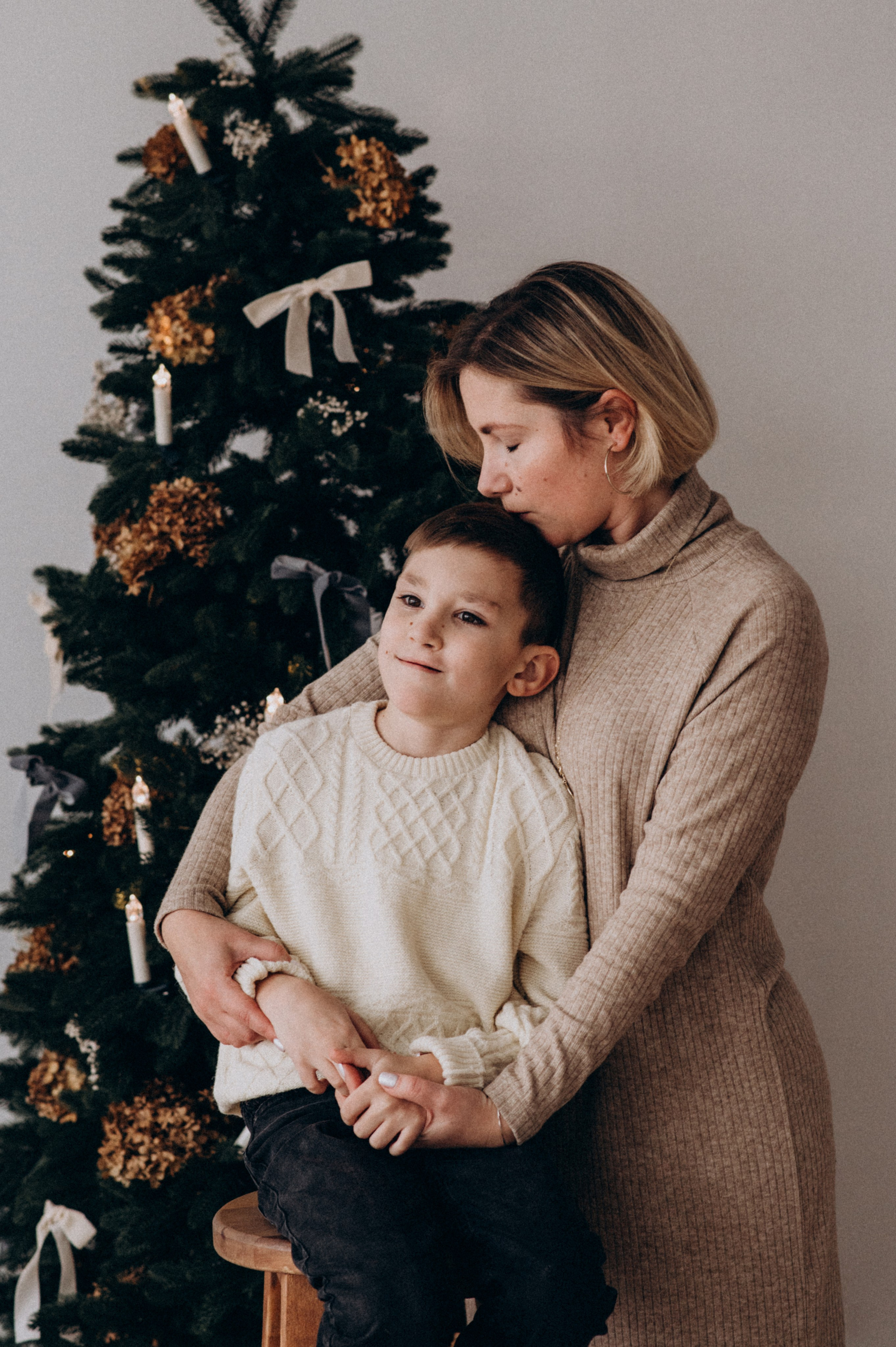 Новорічна сімейна фотосесія у студії, сімейна фотосесія Тернопіль Львів. Сімейний, дитячий та індивідуальний фотограф в м. Тернопіль, м. Львів