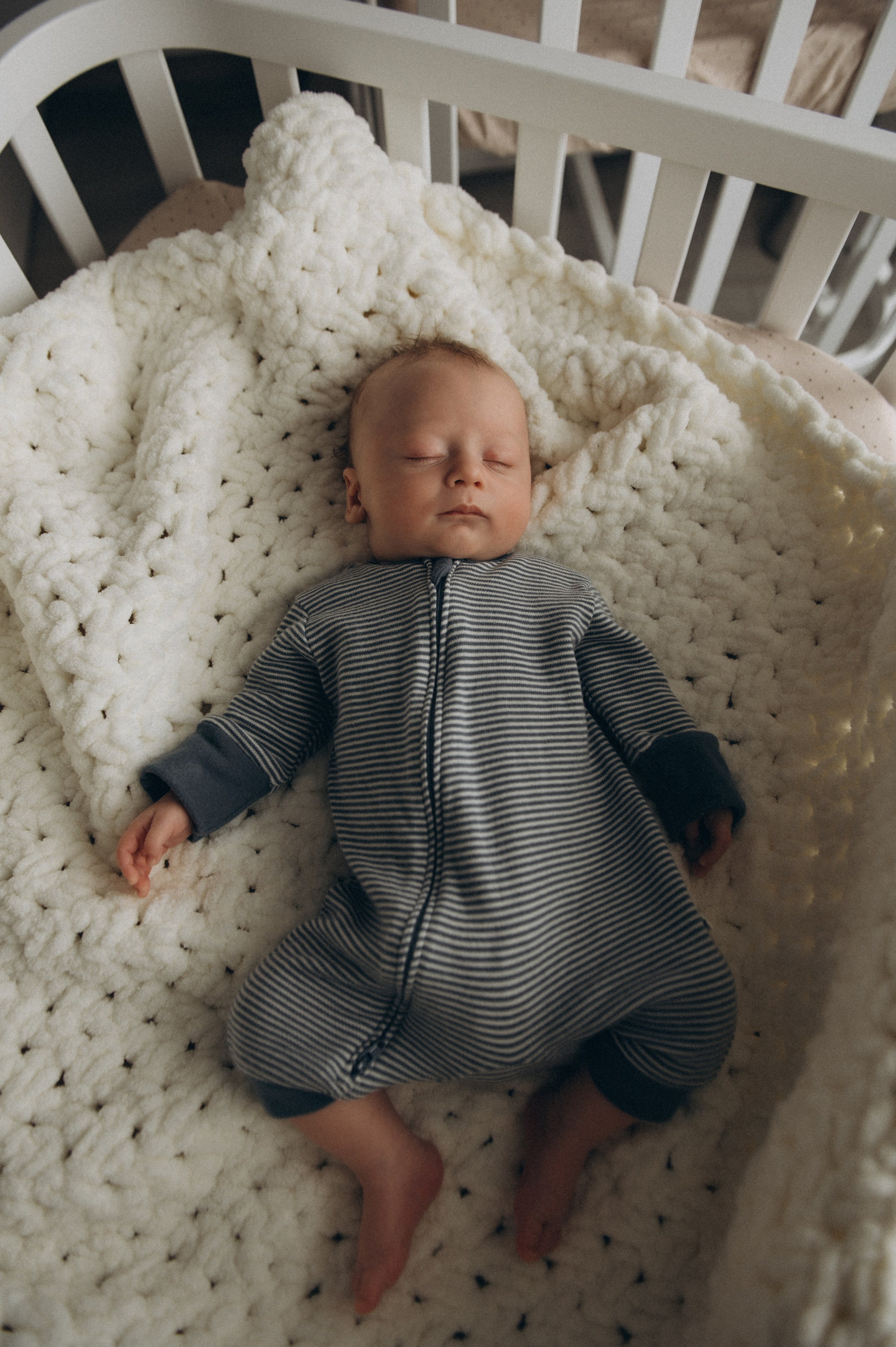 Сімейна фотосесія вдома Тернопіль, сімейний фотограф Львів Тернопіль, сімейна фотосесія Тернопіль, фотосесія двійні, зйомка близнюків. Сімейний, дитячий та індивідуальний фотограф в м. Тернопіль, м. Львів