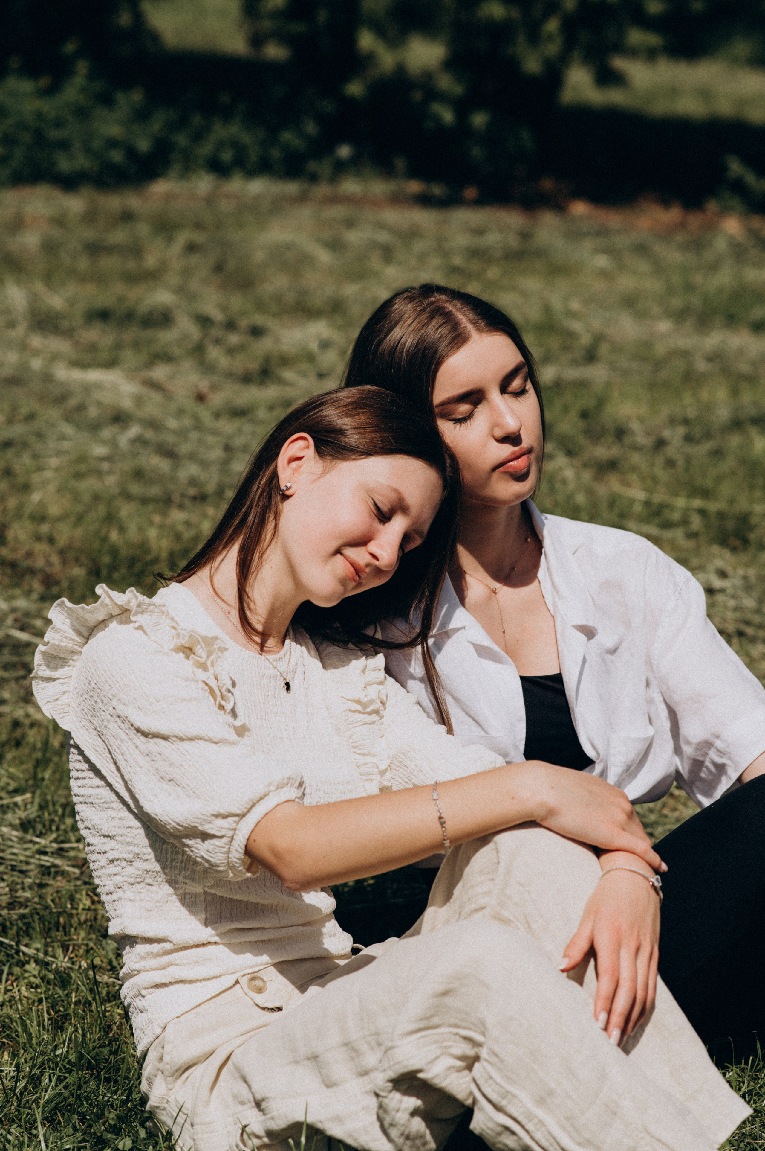 Фотосесія випускників, зйомка випускників Тернопіль Львів, випускні фотоальбоми Тернопіль, шкільні фотоальбоми Тернопіль. Сімейний, дитячий та індивідуальний фотограф в м. Тернопіль, м. Львів