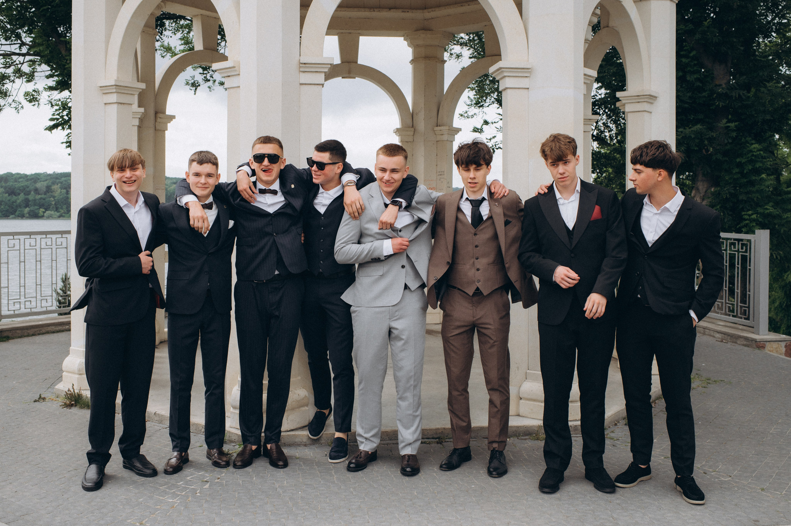 Випускники 2025, фотосесія випускного Тернопіль, фотосесія випускників Тернопіль, зйомка випускного, фотосесія випускного. Сімейний, дитячий та індивідуальний фотограф в м. Тернопіль, м. Львів