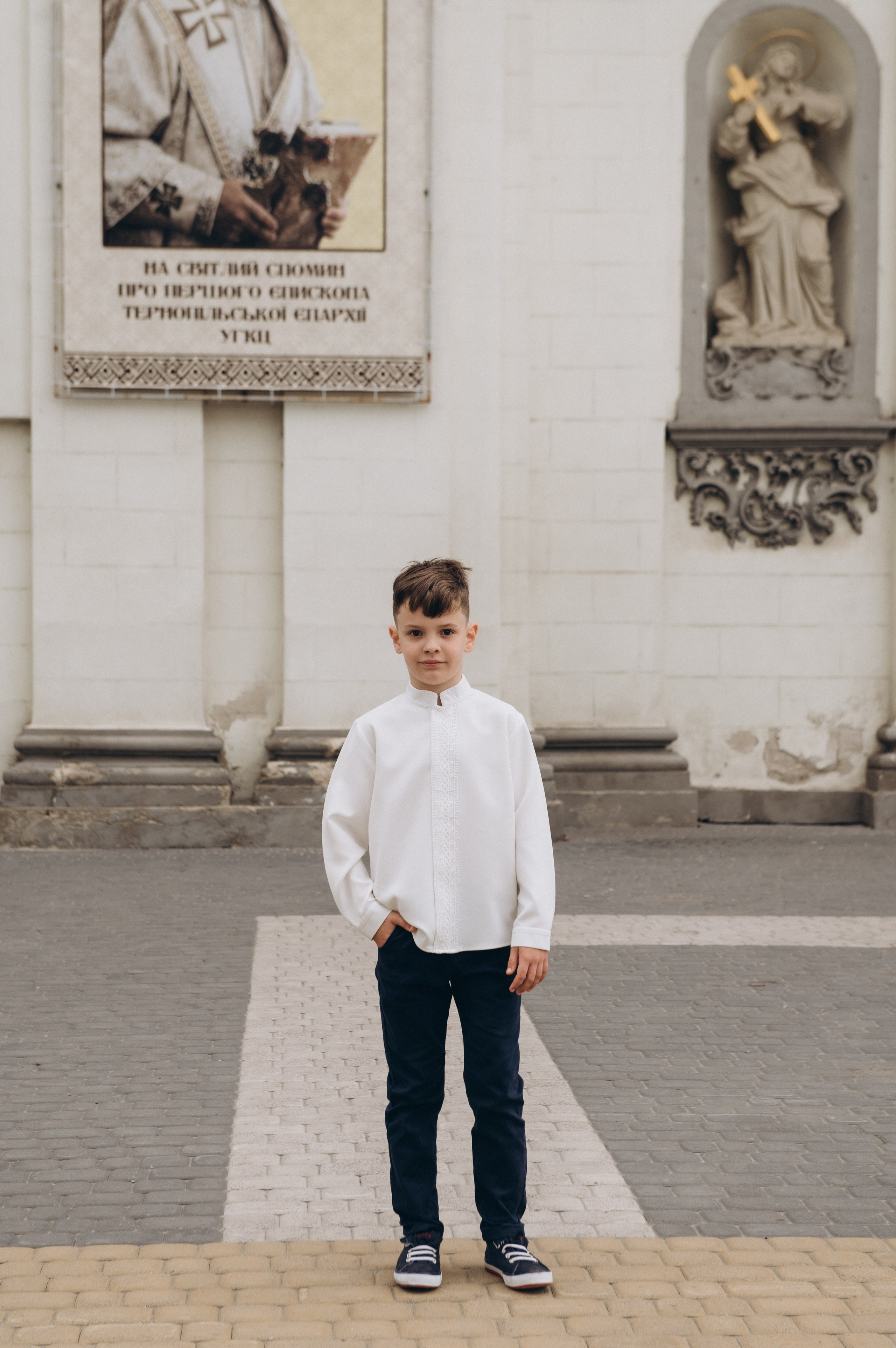 Фотосесія Першого Причастя Тернопіль, фотосесія Причастя Тернопіль, Таїнство Першого Причастя Тернопіль, Катедра Причастя Тернопіль. Сімейний, дитячий та індивідуальний фотограф в м. Тернопіль, м. Львів