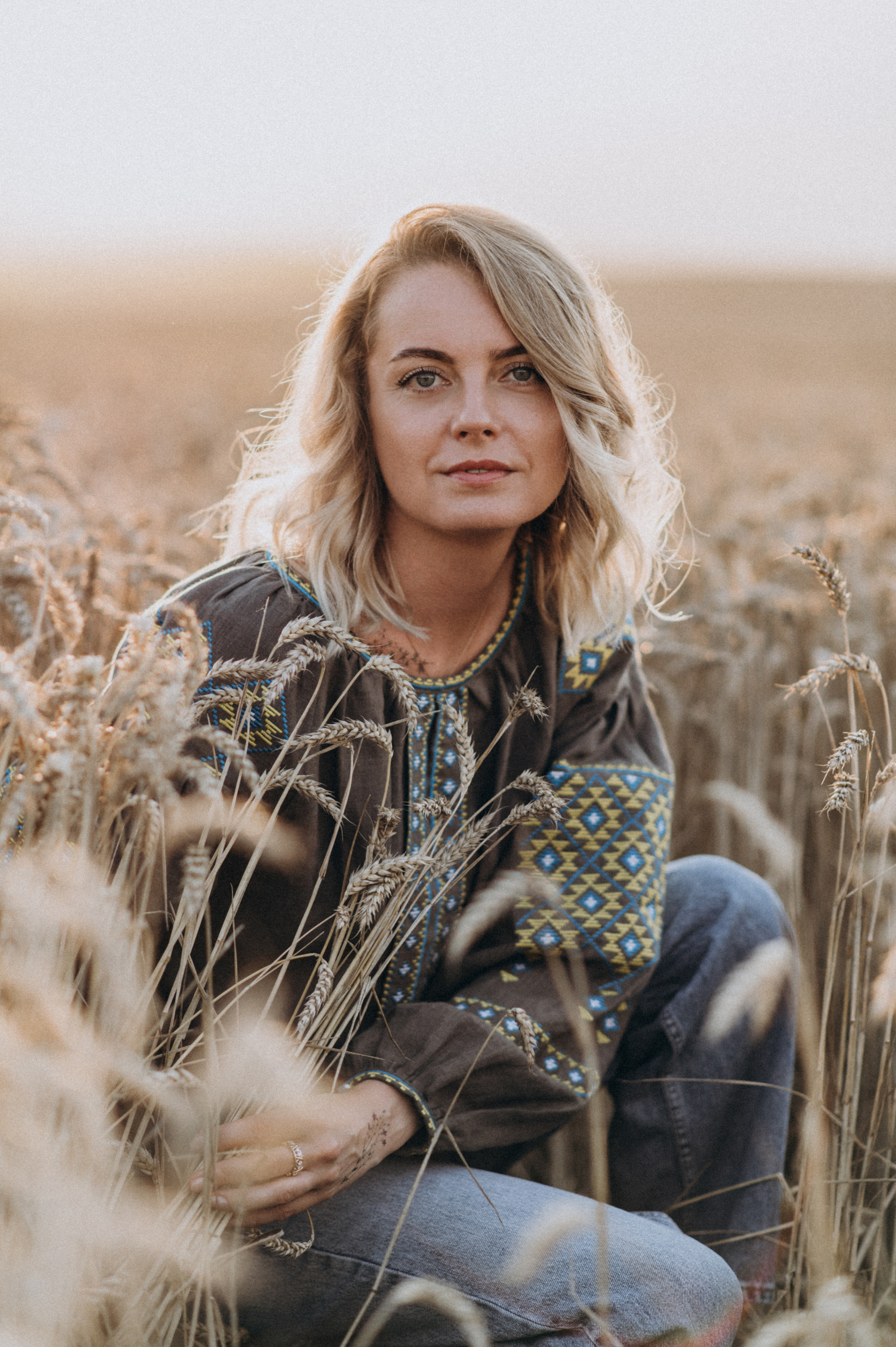 Фотосесія в пшениці та соняхах. Сімейний, дитячий та індивідуальний фотограф в м. Тернопіль, м. Львів