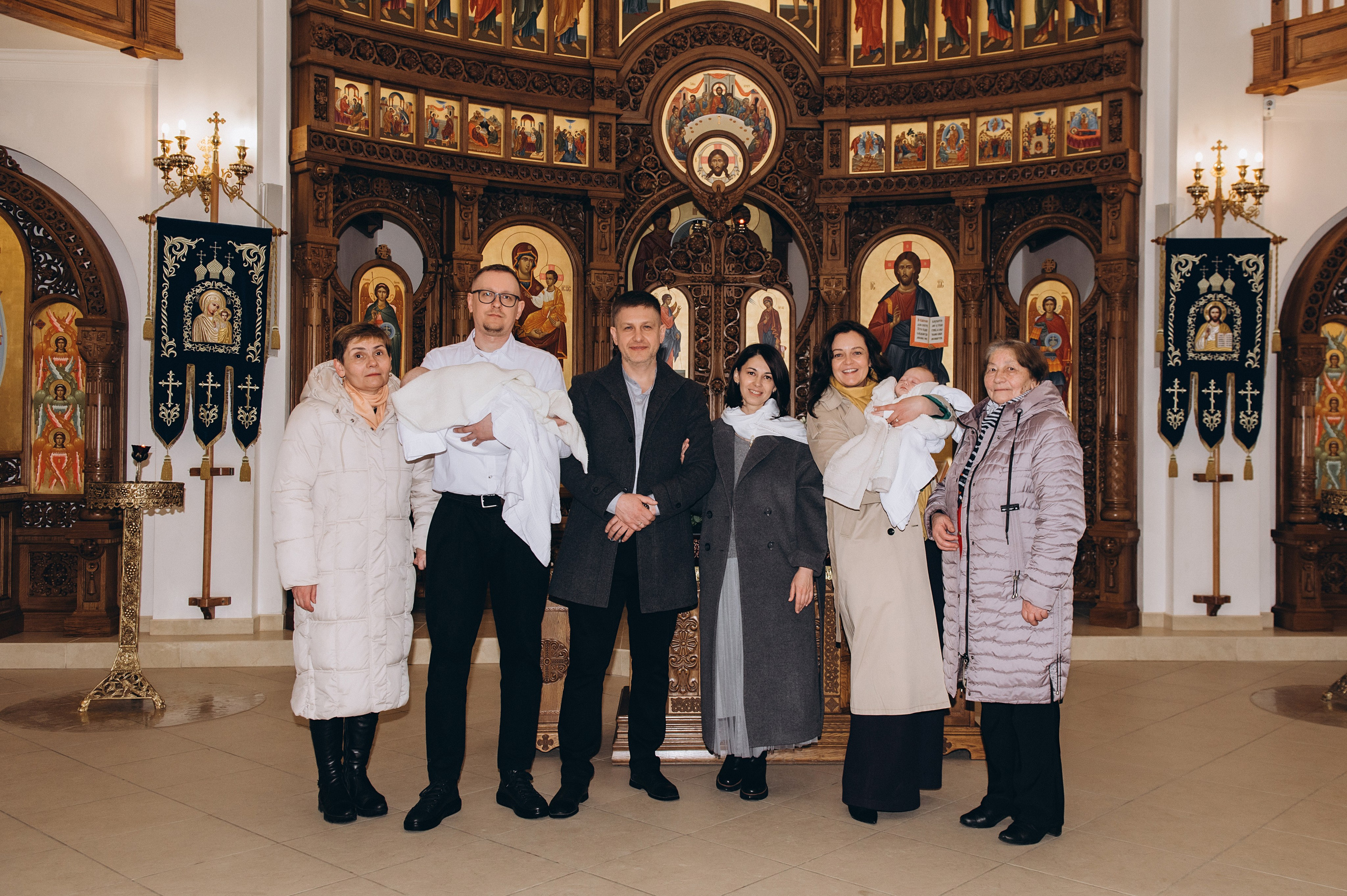 Фотосесія Хрещення Тернопіль, зйомка Хрестин Тернопіль, Храм Різдва Пресвятої Богородиці УГКЦ Тернопіль. Сімейний, дитячий та індивідуальний фотограф в м. Тернопіль, м. Львів