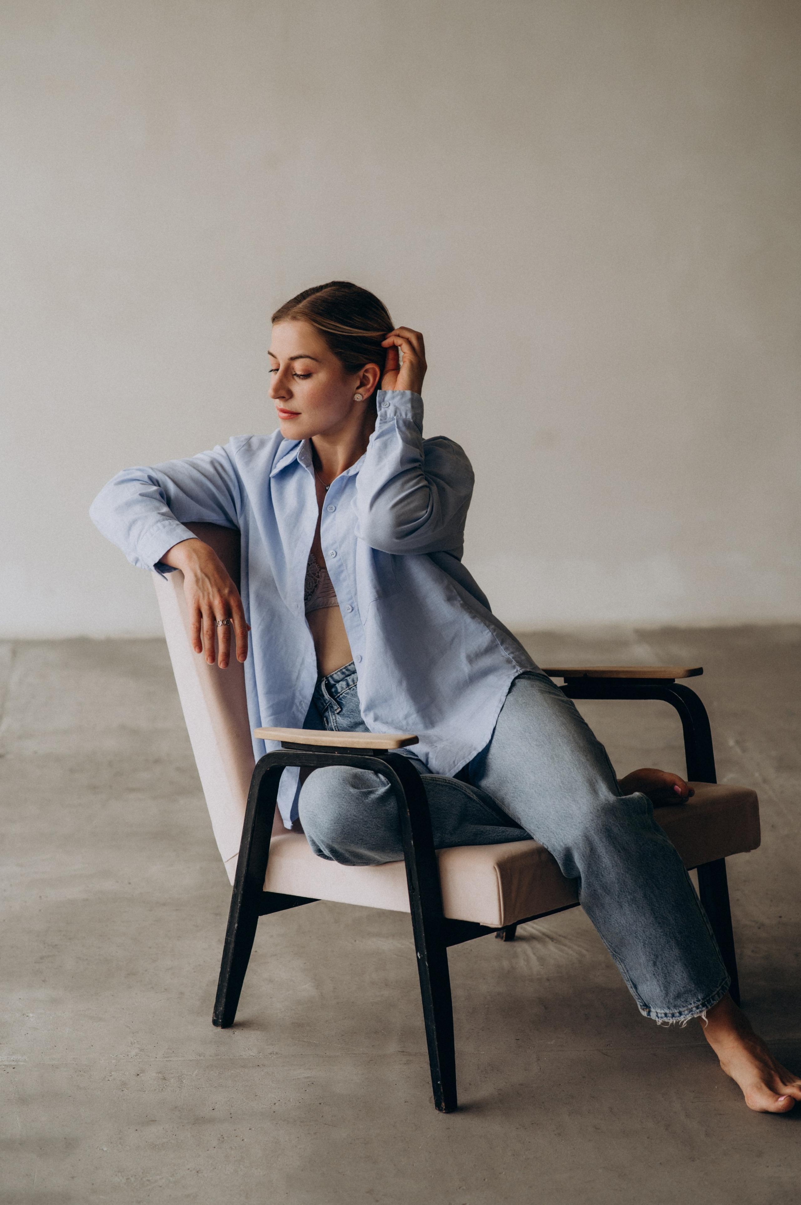 Індивідуальна фотосесія у студії Тернопіль, індивідуальна зйомка Львів. Сімейний, дитячий та індивідуальний фотограф в м. Тернопіль, м. Львів