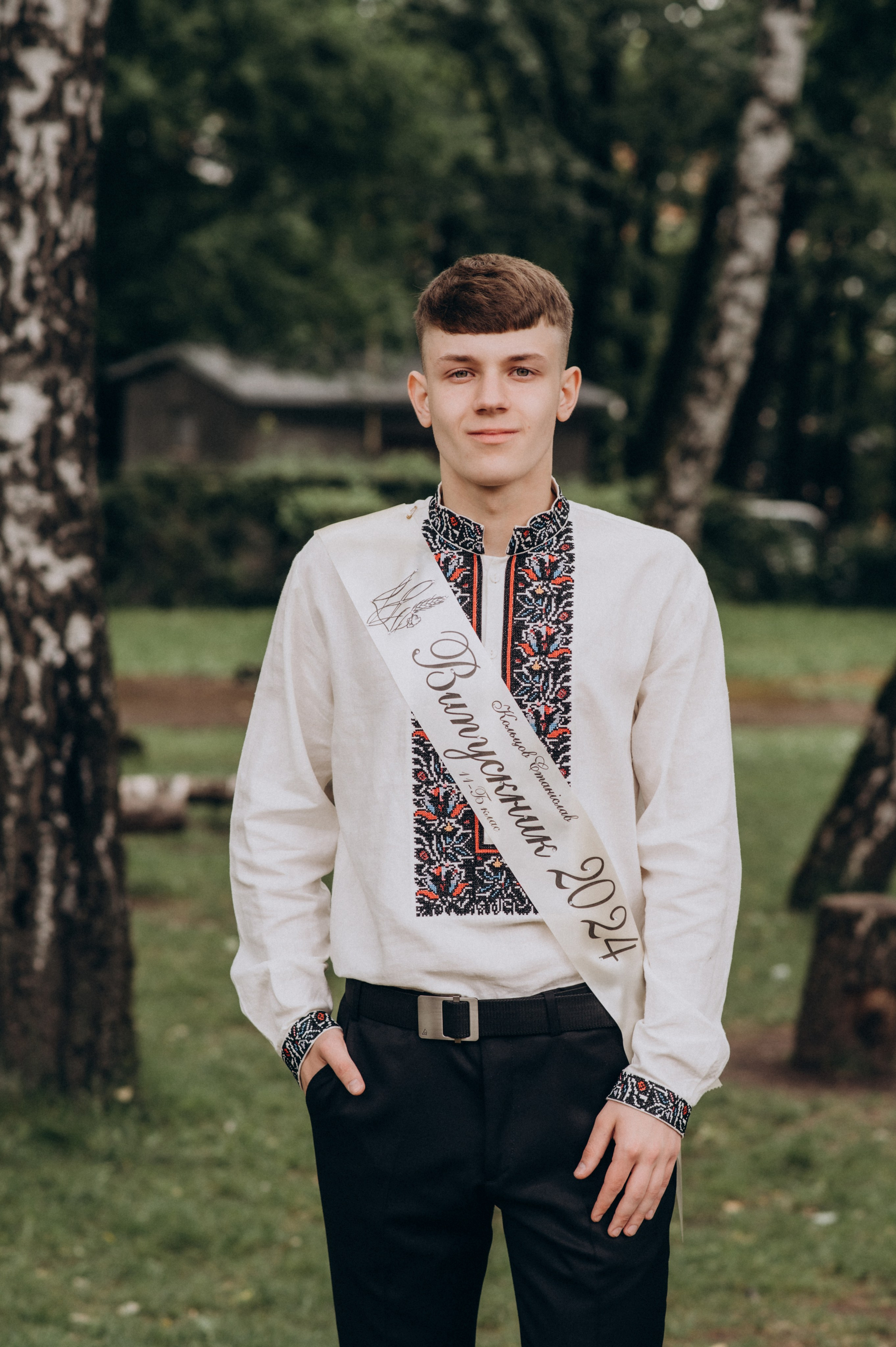 Фотосесія останнього дзвоника, фотосесія випускників Тернопіль, випускний 2024. Сімейний, дитячий та індивідуальний фотограф в м. Тернопіль, м. Львів