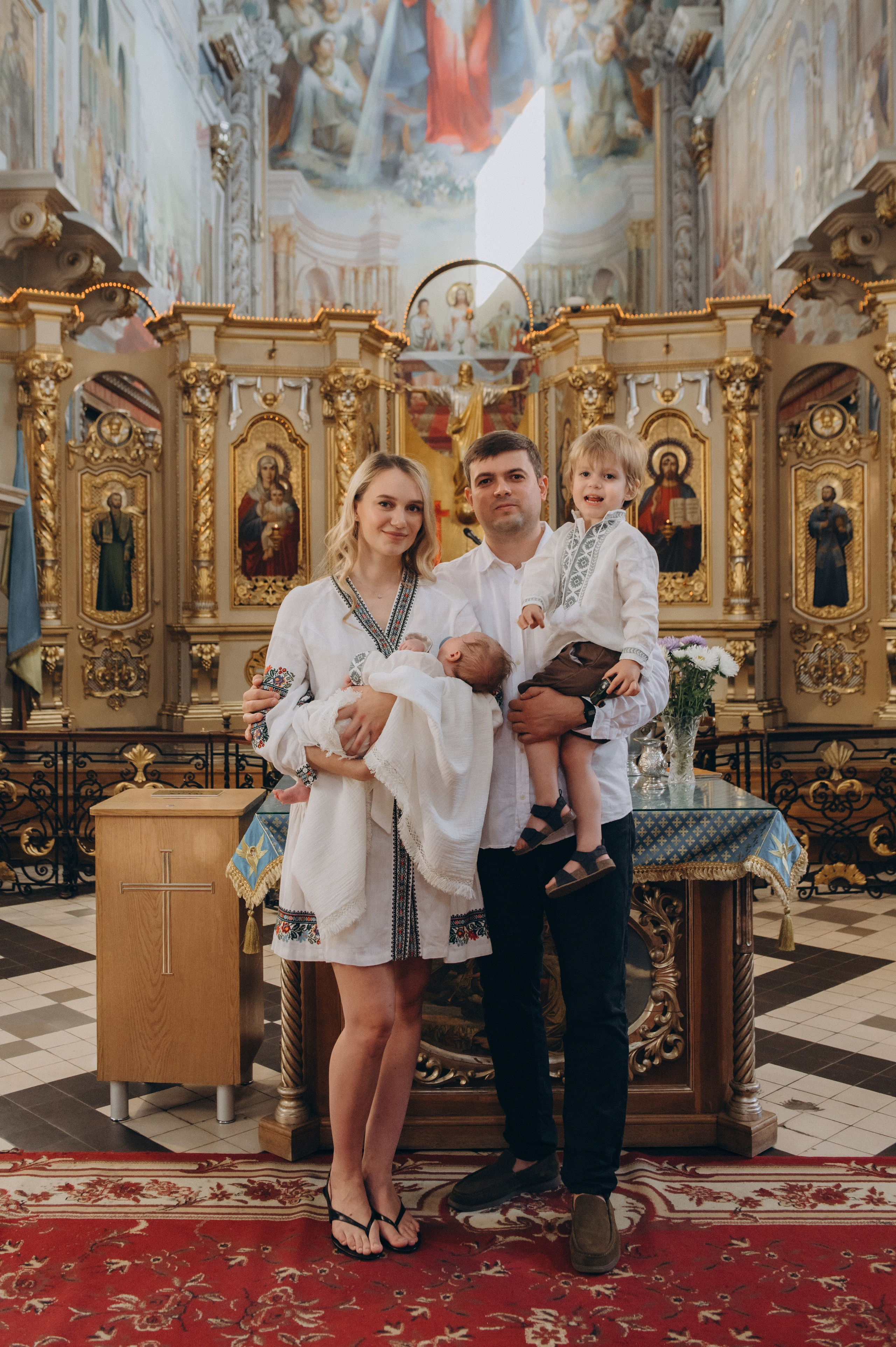 Фотосесія Хрещення Тернопіль, фотосесія хрестин Тернопіль, Катедра Тернопіль, фотосесія хрещення катедра. Сімейний, дитячий та індивідуальний фотограф в м. Тернопіль, м. Львів