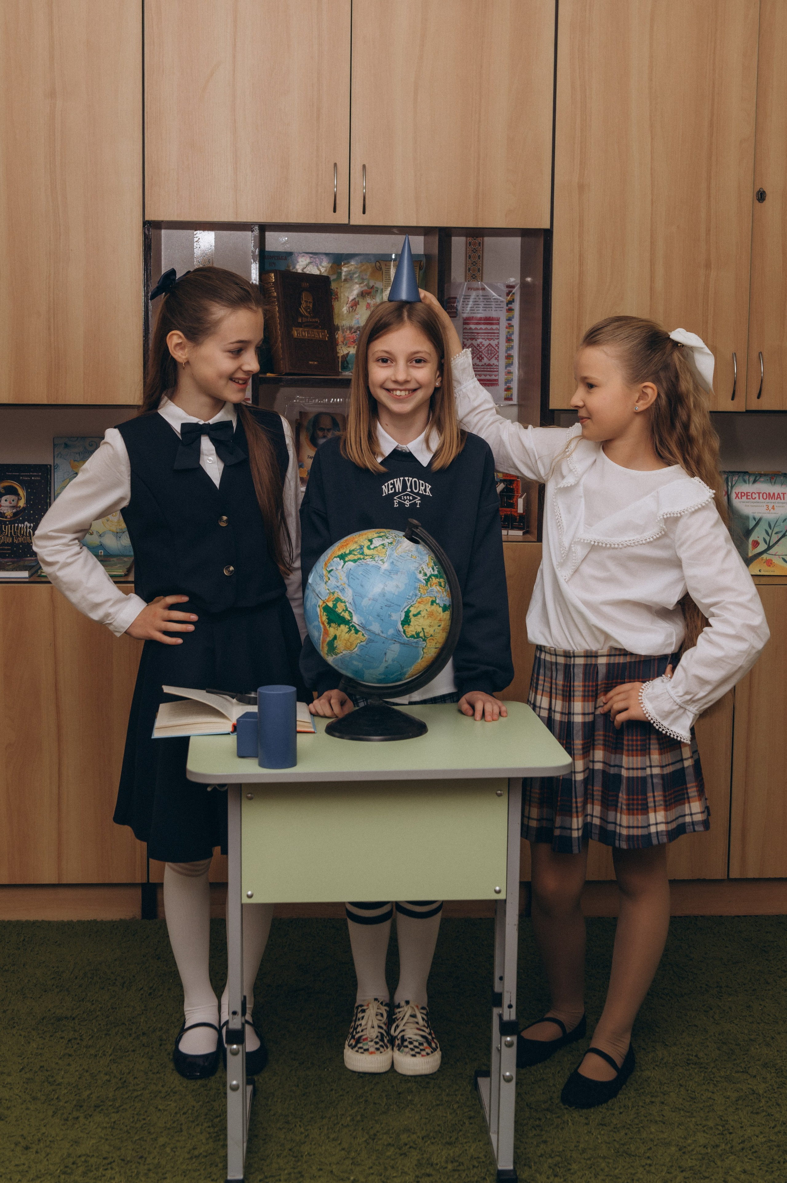 Шкільна фотосесія на віньєтки Тернопіль, фотосесія випускників Тернопіль, зйомка на віньєтки, шкільні фотоальбоми Тернопіль. Сімейний, дитячий та індивідуальний фотограф в м. Тернопіль, м. Львів