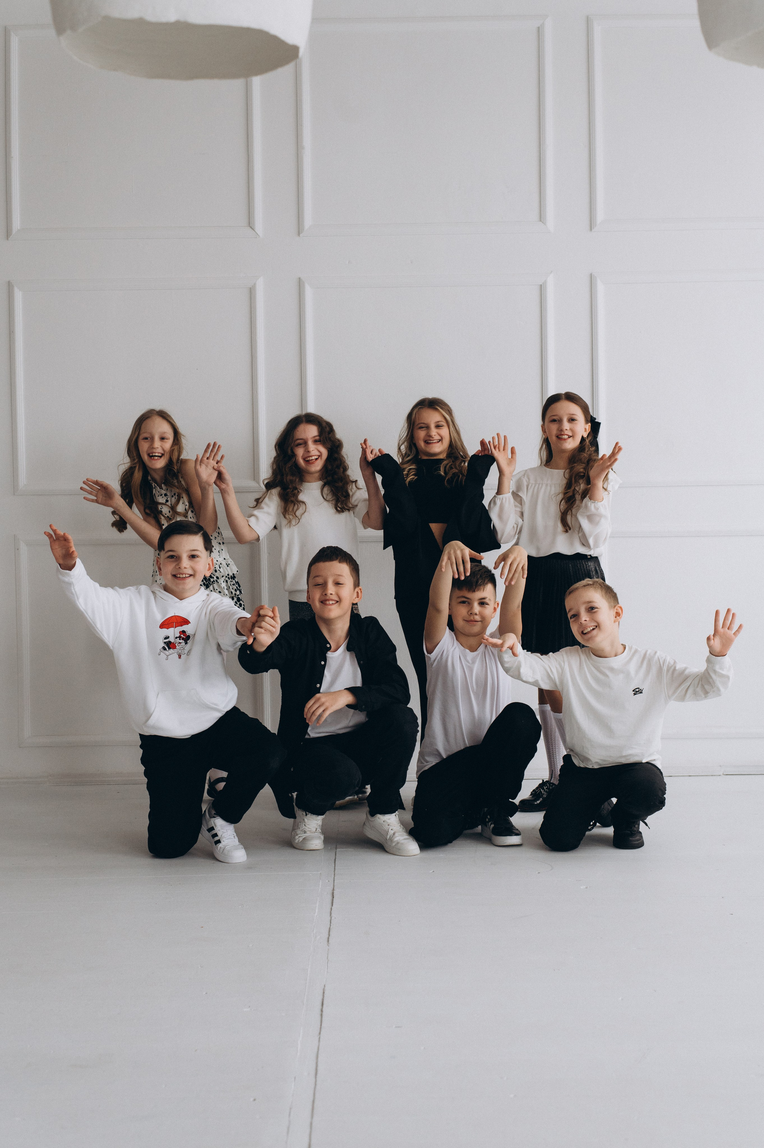 Шкільна фотосесія на віньєтки Тернопіль, шкільні альбоми, фотосесія випускників Тернопіль, випускний альбом, фотограф випускний Тернопіль. Сімейний, дитячий та індивідуальний фотограф в м. Тернопіль, м. Львів