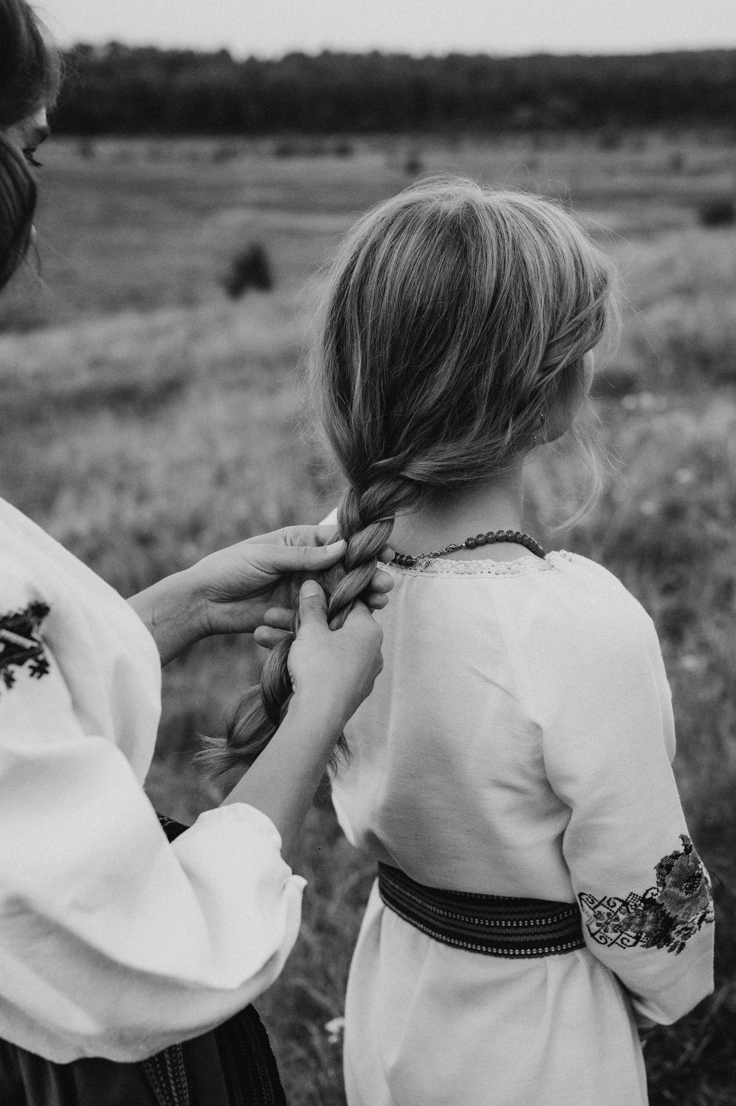 Сімейна фотосесія мами і доньки, сімейний фотограф Тернопіль, портретний фотограф, сімейна фотосесія Тернопіль, фотосесія в жоржинах. Сімейний, дитячий та індивідуальний фотограф в м. Тернопіль, м. Львів