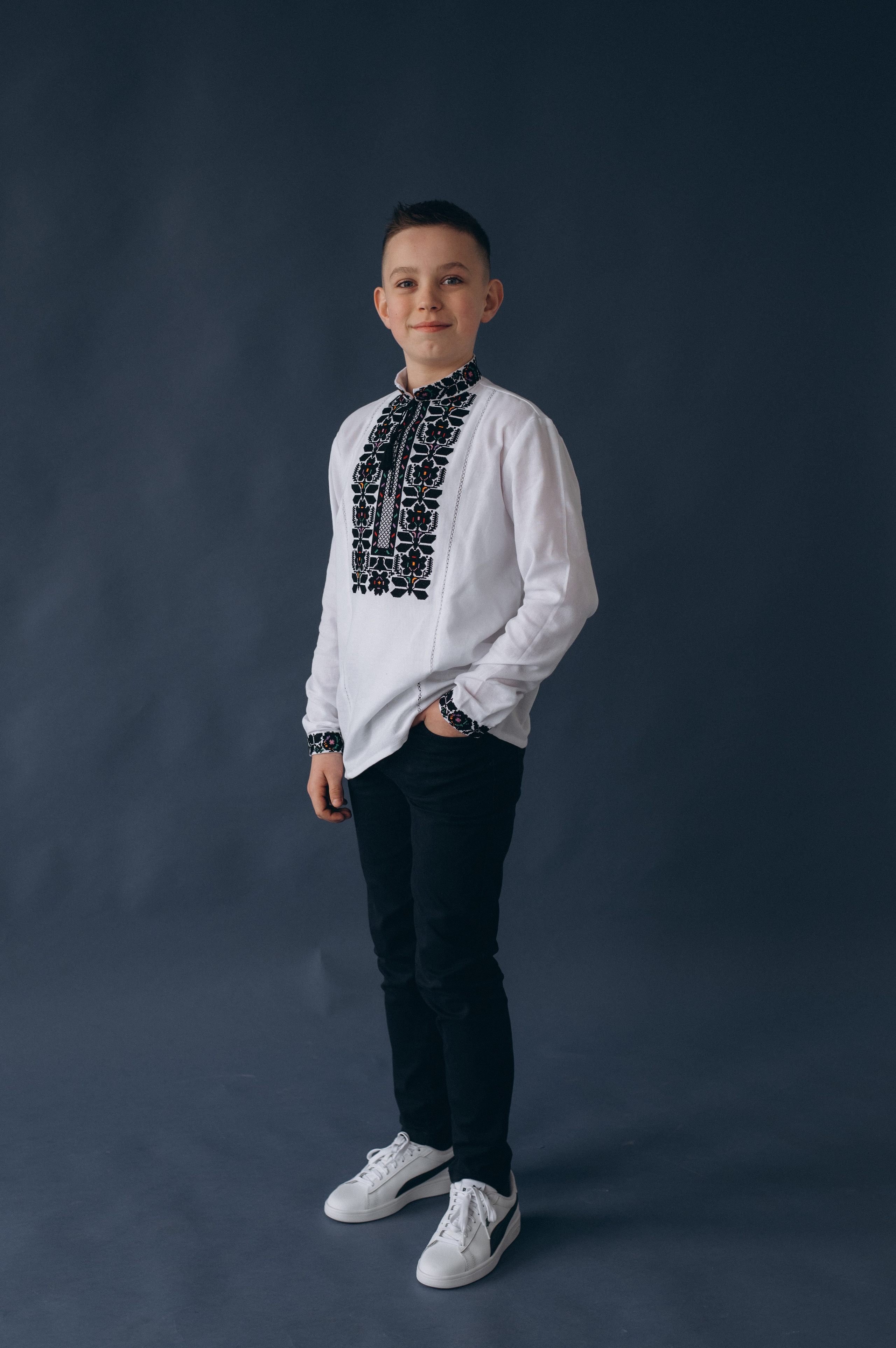 Шкільна фотосесія на віньєтки Тернопіль, фотосесія випускників Тернопіль, зйомка на віньєтки, шкільні фотоальбоми Тернопіль. Сімейний, дитячий та індивідуальний фотограф в м. Тернопіль, м. Львів