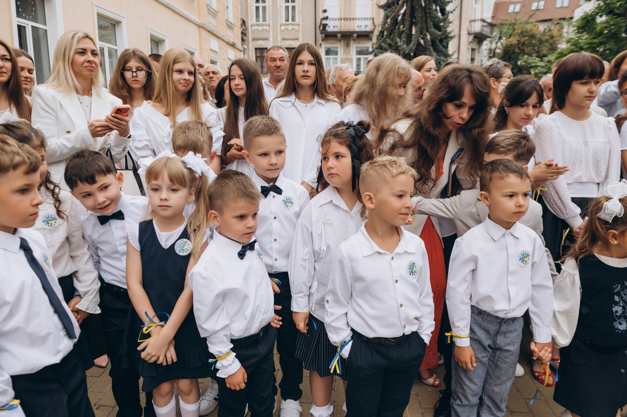 Перший дзвоник у Тернополі, фотосесія першокласників