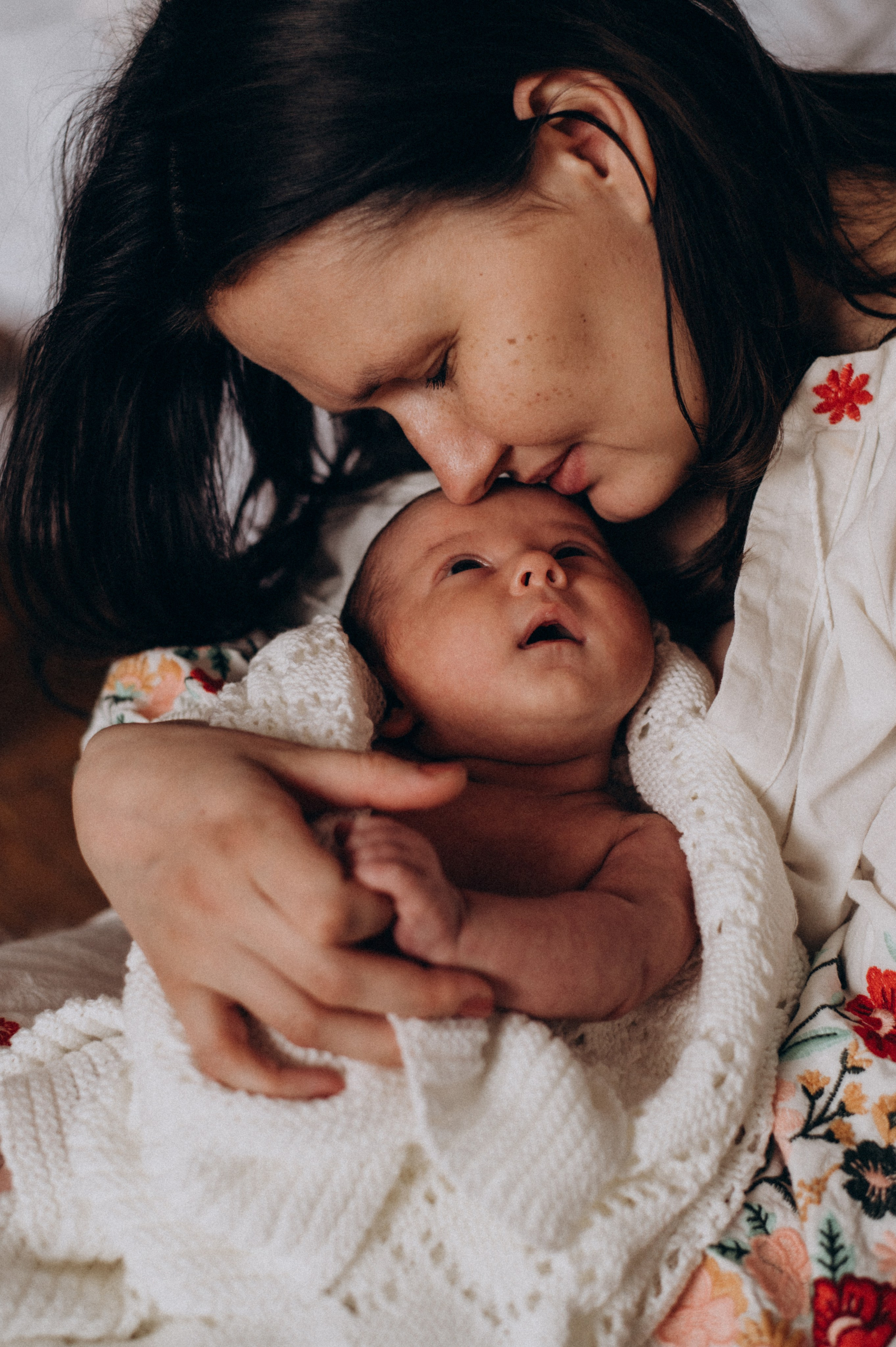 Фотосесія новонароджених Тернопіль Львів, зйомка мами і дитини, newborn. Сімейний, дитячий та індивідуальний фотограф в м. Тернопіль, м. Львів