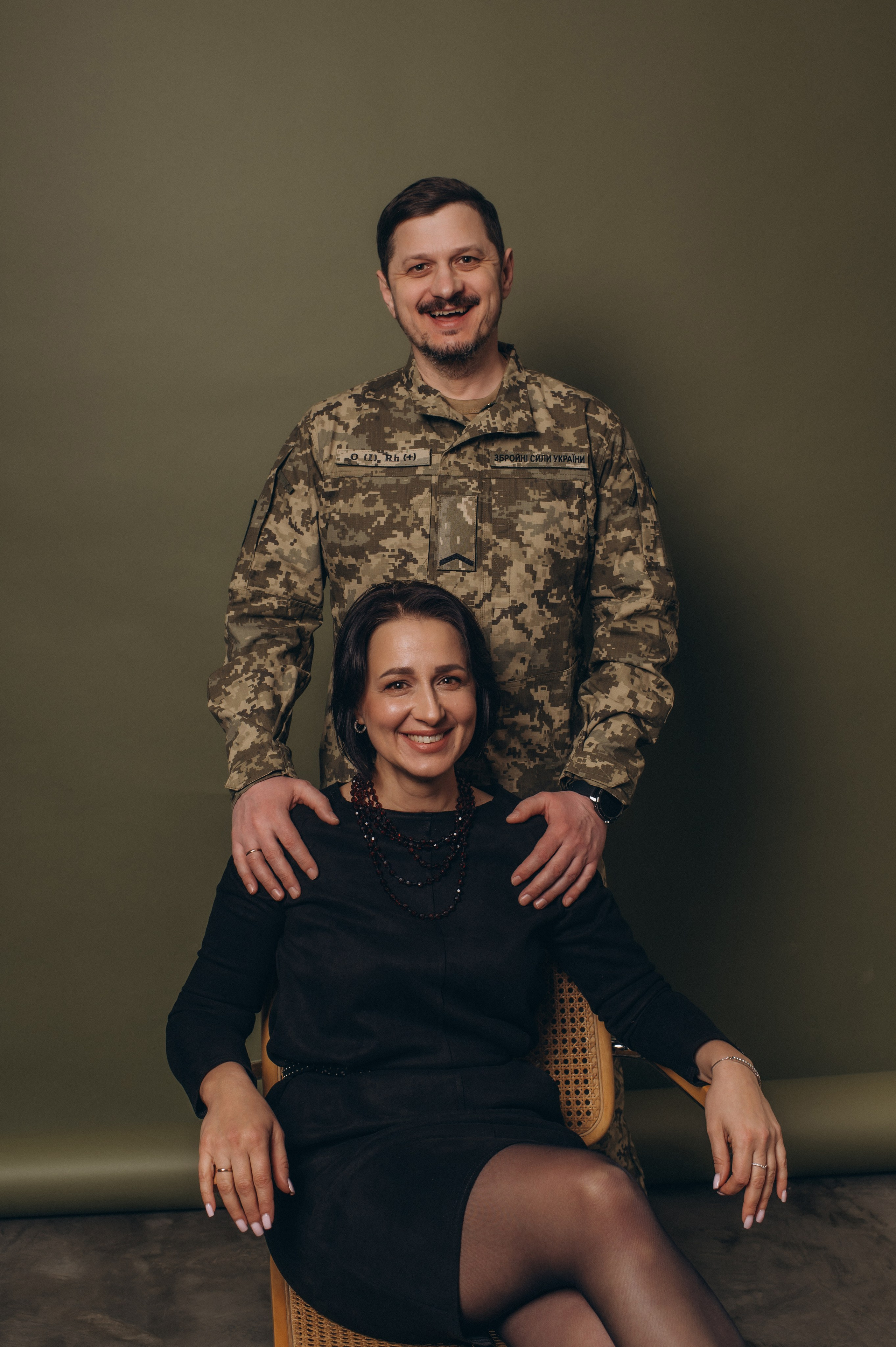 Фотосесія лавсторі Тернопіль, зйомка lovestory Тернопіль, сімейний фотограф Тернопіль, фотосесія пари в студії, сімейна фотосесія Тернопіль. Сімейний, дитячий та індивідуальний фотограф в м. Тернопіль, м. Львів