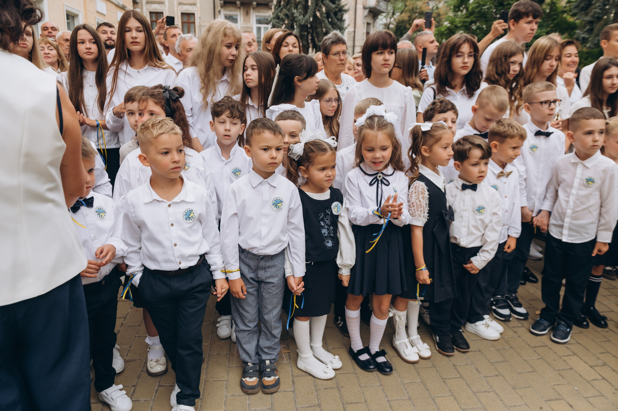 Перший дзвоник у Тернополі, фотосесія першокласників