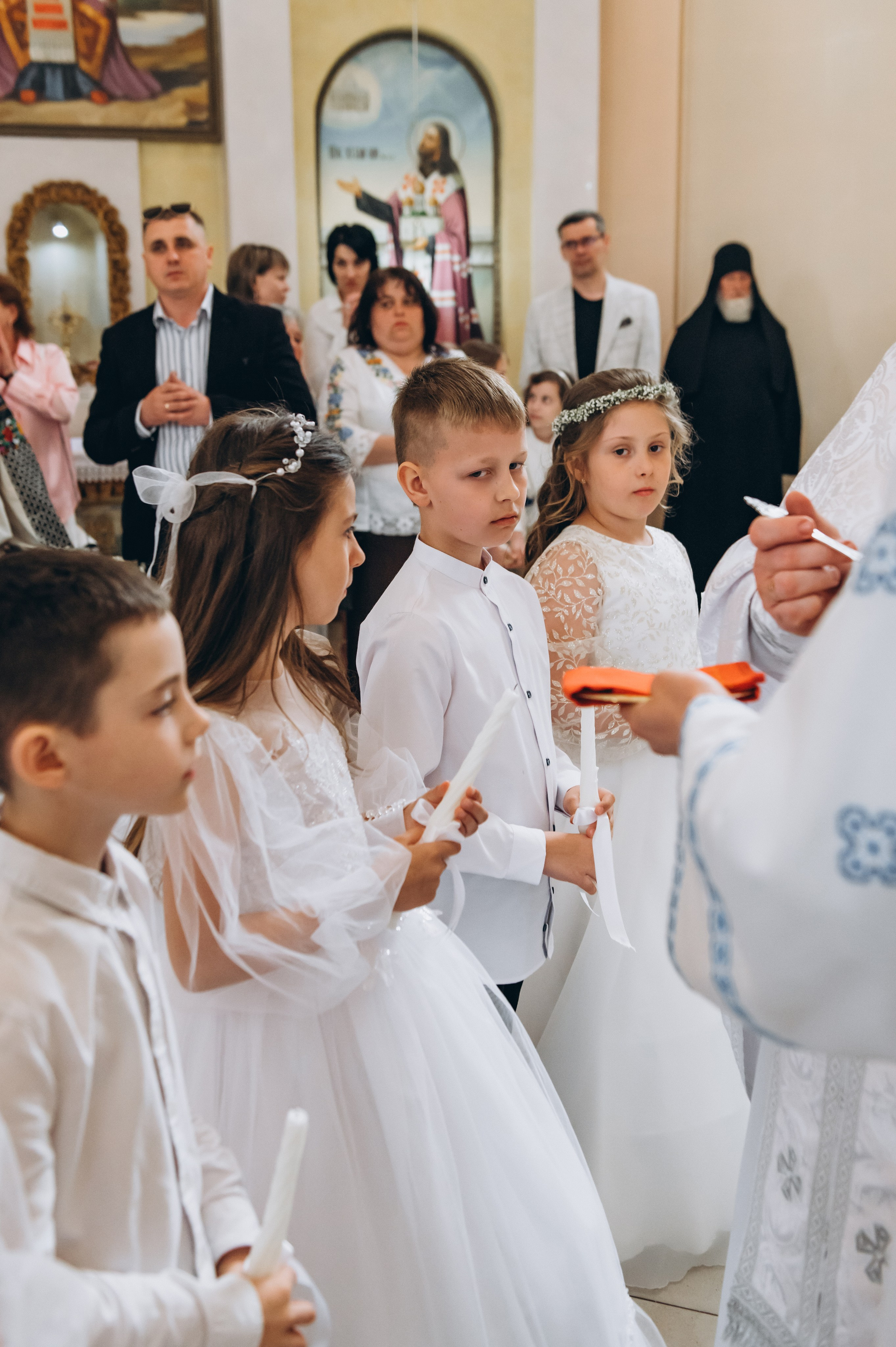 Фотосесія Причастя Тернопіль, зйомка Причастя, фотограф на Причастя Тернопіль, Причастя Львів, церква Петра і Павла. Сімейний, дитячий та індивідуальний фотограф в м. Тернопіль, м. Львів