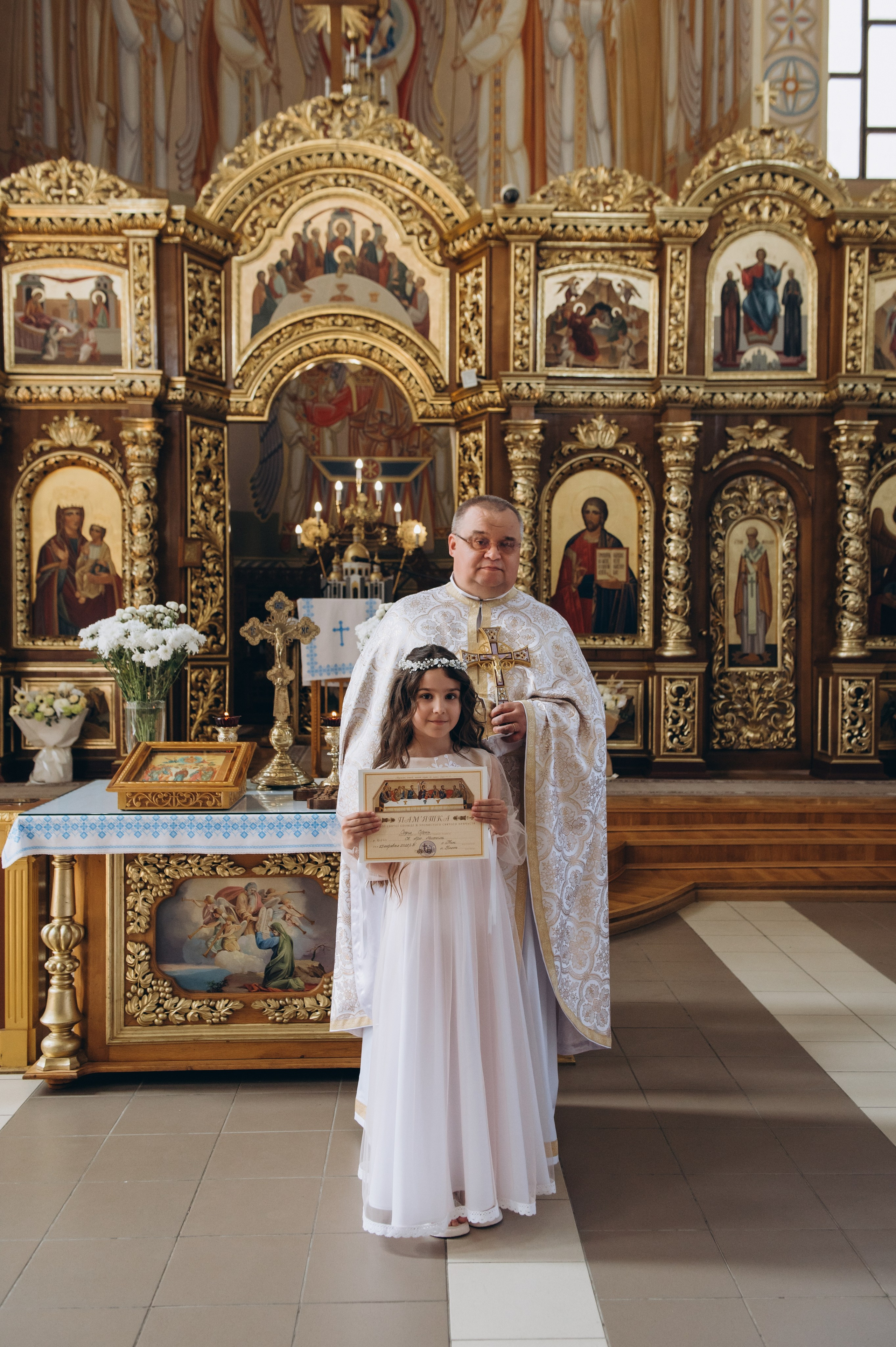 Фотосесія Причастя Тернопіль церква Св Михаїла, фотограф на Причастя Тернопіль, фотосесія Літургії Причастя Тернопіль. Сімейний, дитячий та індивідуальний фотограф в м. Тернопіль, м. Львів