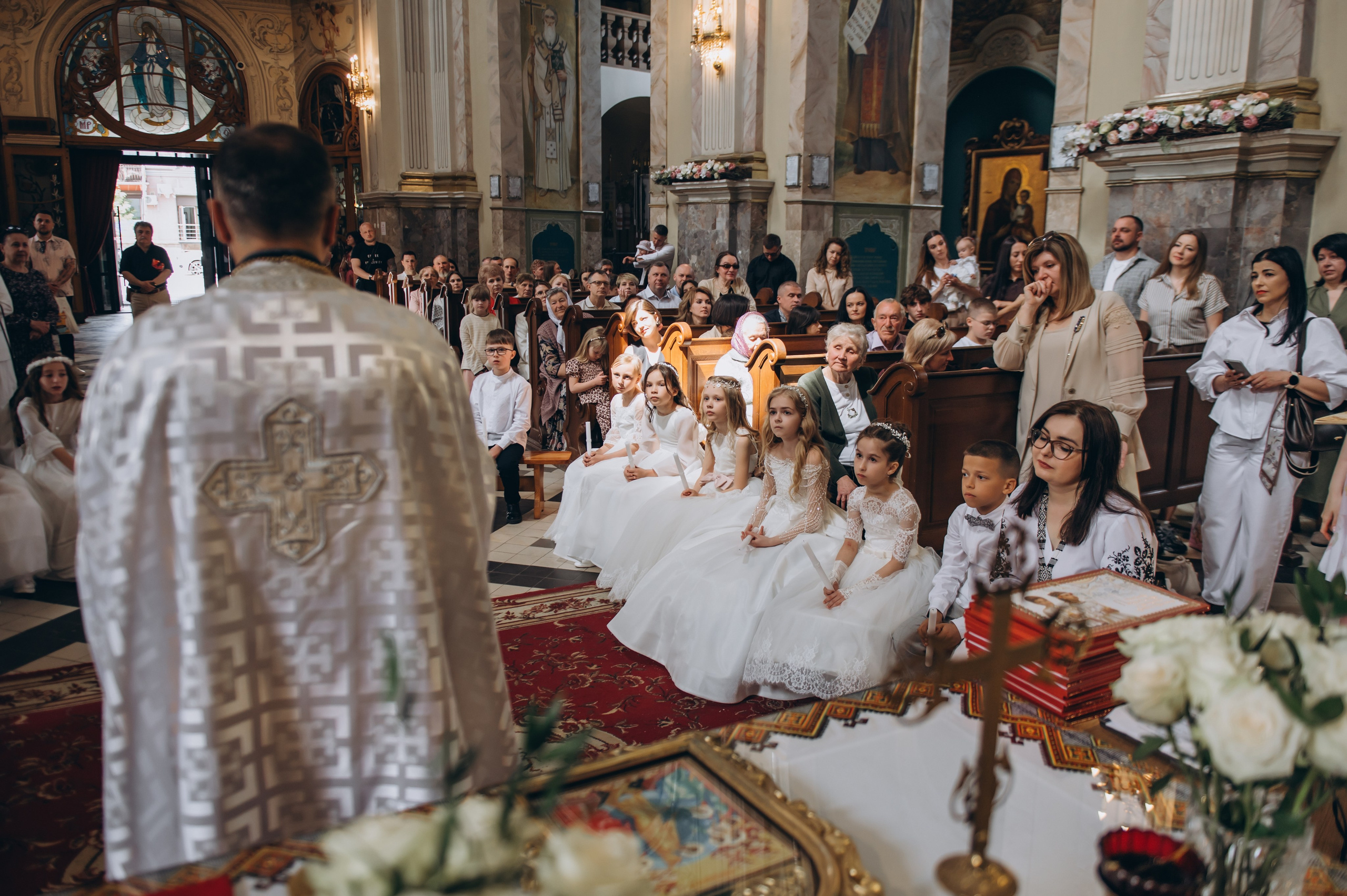 Фотосесія Першого Причастя Тернопіль, фотосесія Причастя Тернопіль, Таїнство Першого Причастя Тернопіль, Катедра Причастя Тернопіль. Сімейний, дитячий та індивідуальний фотограф в м. Тернопіль, м. Львів