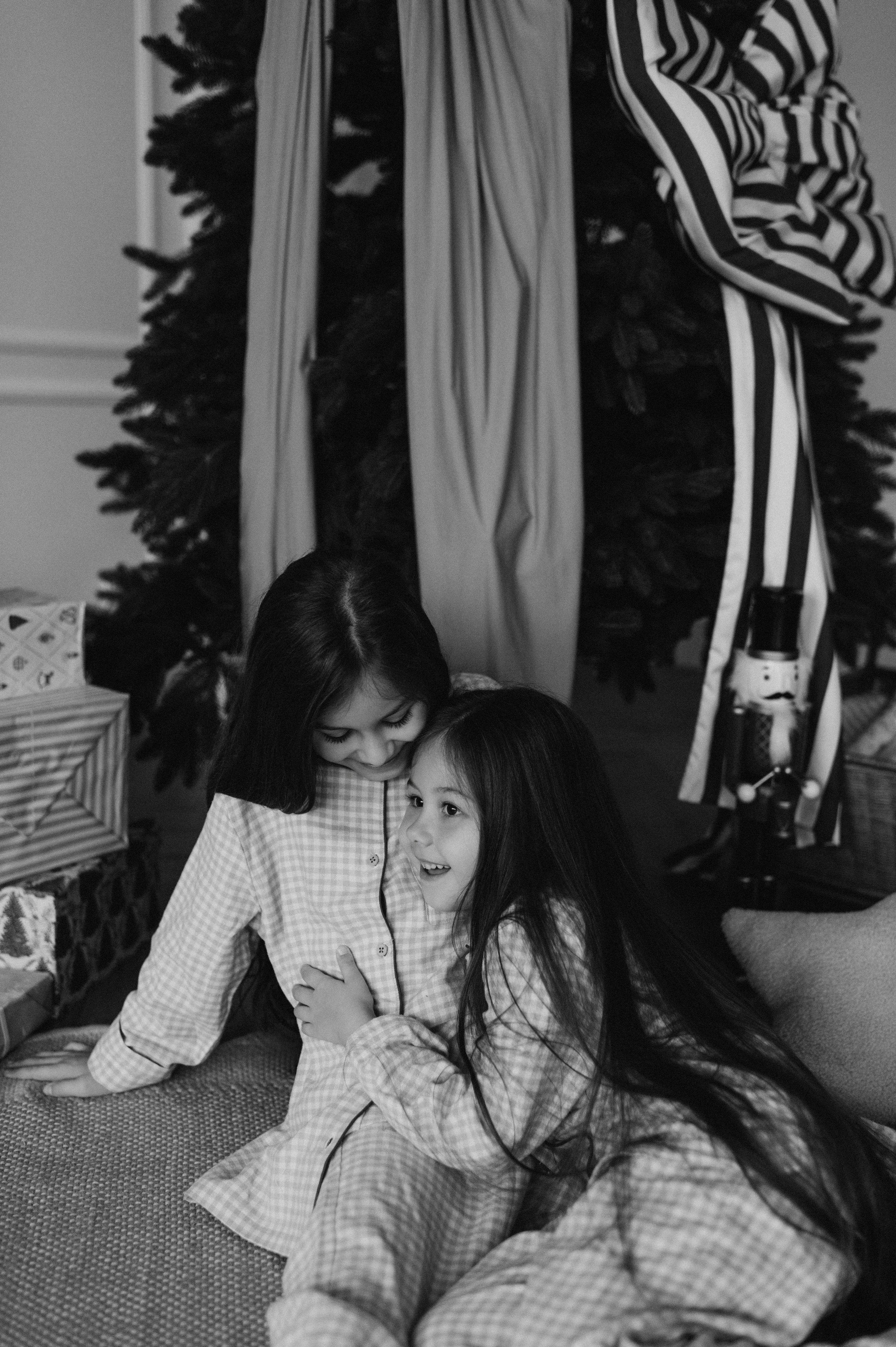 Фотосесія сестричок Тернопіль, зйомка сестрички, сімейний фотограф Тернопіль, портретний фотограф Тернопіль, фотосесія дітей. Сімейний, дитячий та індивідуальний фотограф в м. Тернопіль, м. Львів