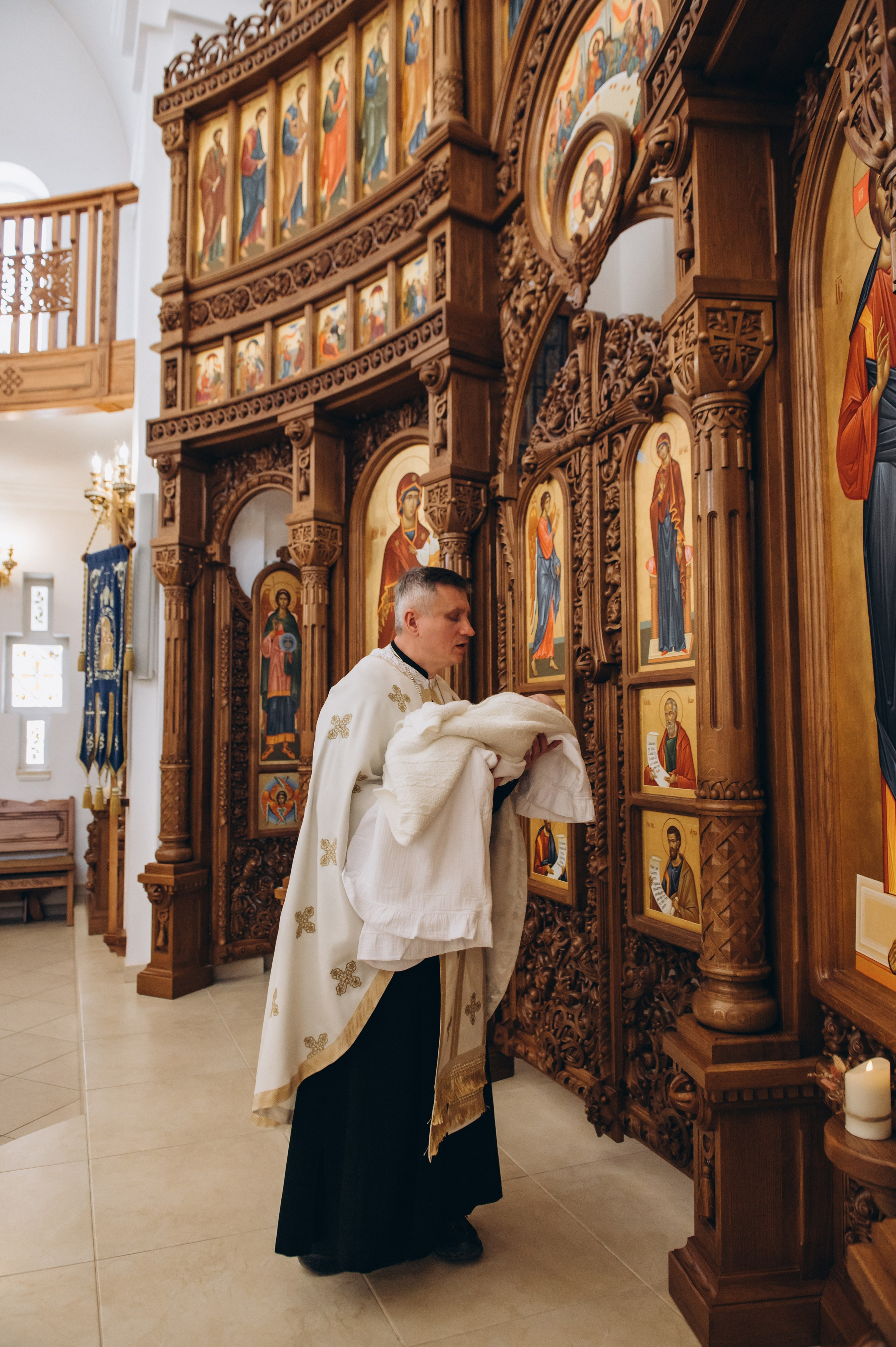 Фотосесія Хрещення Тернопіль, зйомка Хрестин Тернопіль, Храм Різдва Пресвятої Богородиці УГКЦ Тернопіль. Сімейний, дитячий та індивідуальний фотограф в м. Тернопіль, м. Львів