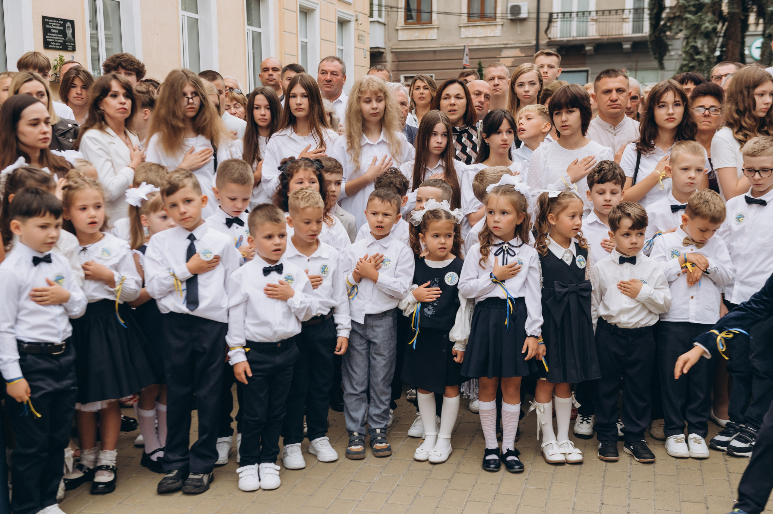 Перший дзвоник у Тернополі, фотосесія першокласників