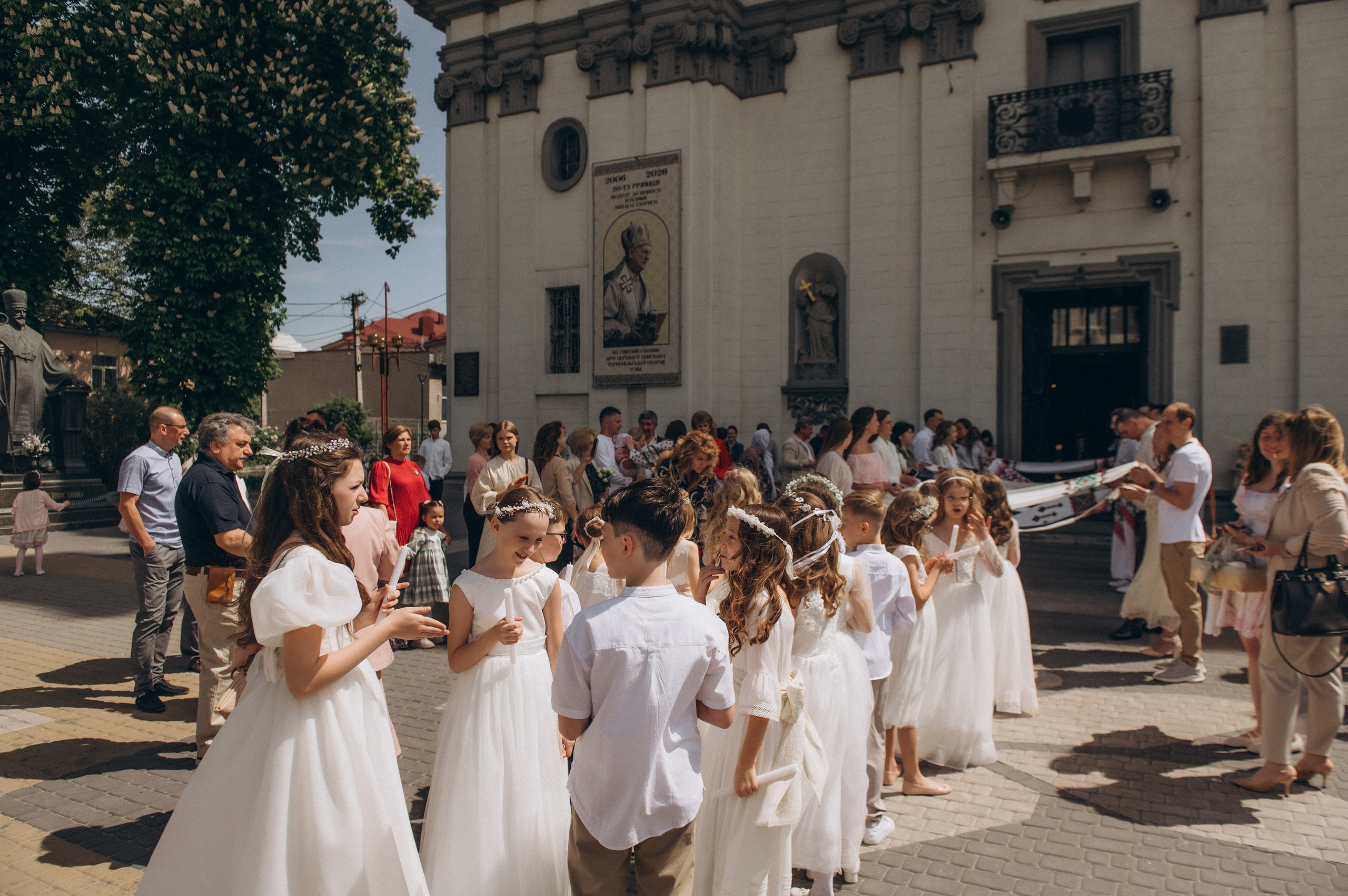 Фотосесія Першого Причастя Тернопіль, фотосесія Причастя Тернопіль, Таїнство Першого Причастя Тернопіль, Катедра Причастя Тернопіль. Сімейний, дитячий та індивідуальний фотограф в м. Тернопіль, м. Львів
