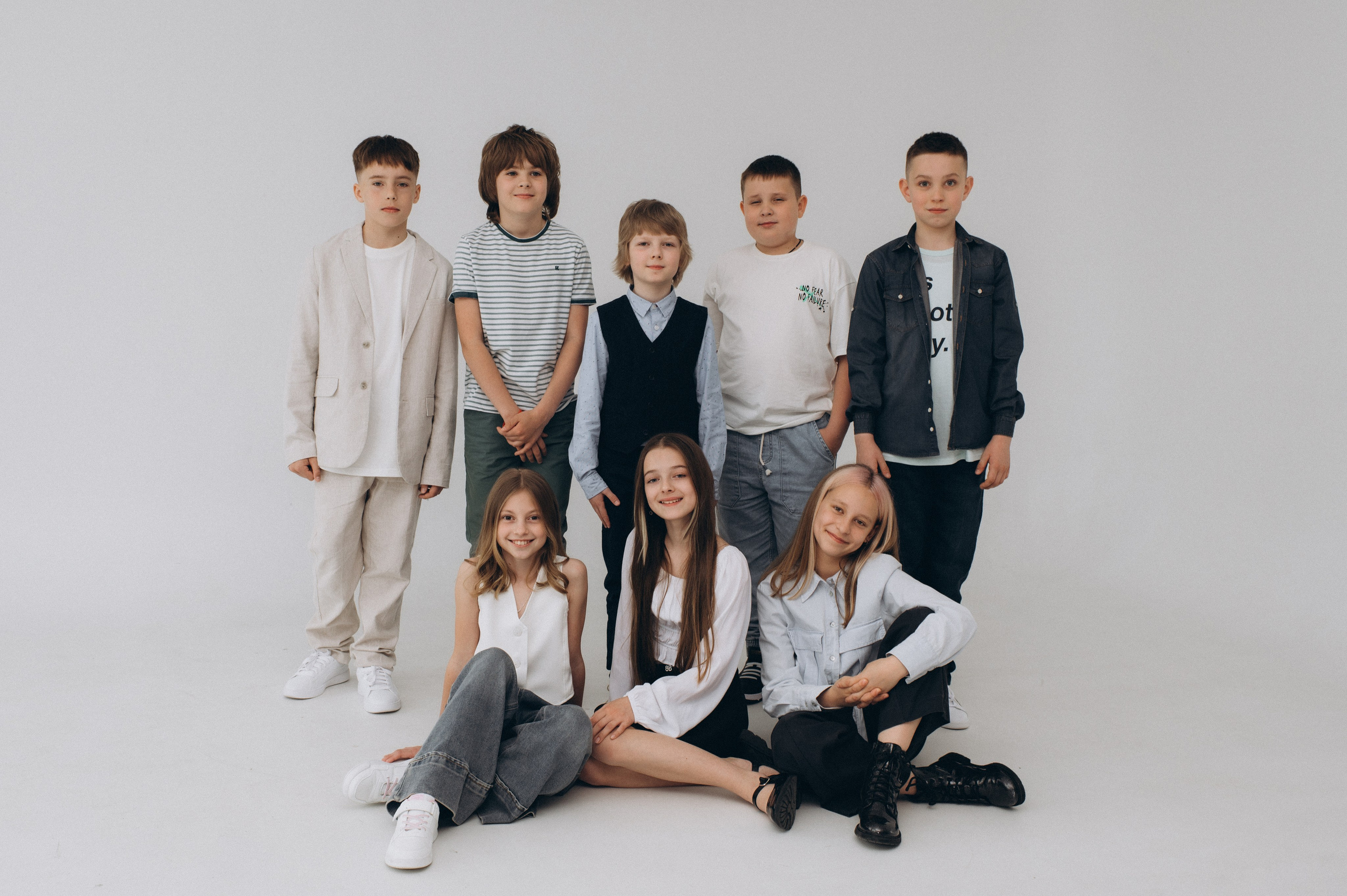 Шкільна фотосесія на віньєтки Тернопіль, фотосесія випускників Тернопіль, зйомка на віньєтки, шкільні фотоальбоми Тернопіль. Сімейний, дитячий та індивідуальний фотограф в м. Тернопіль, м. Львів