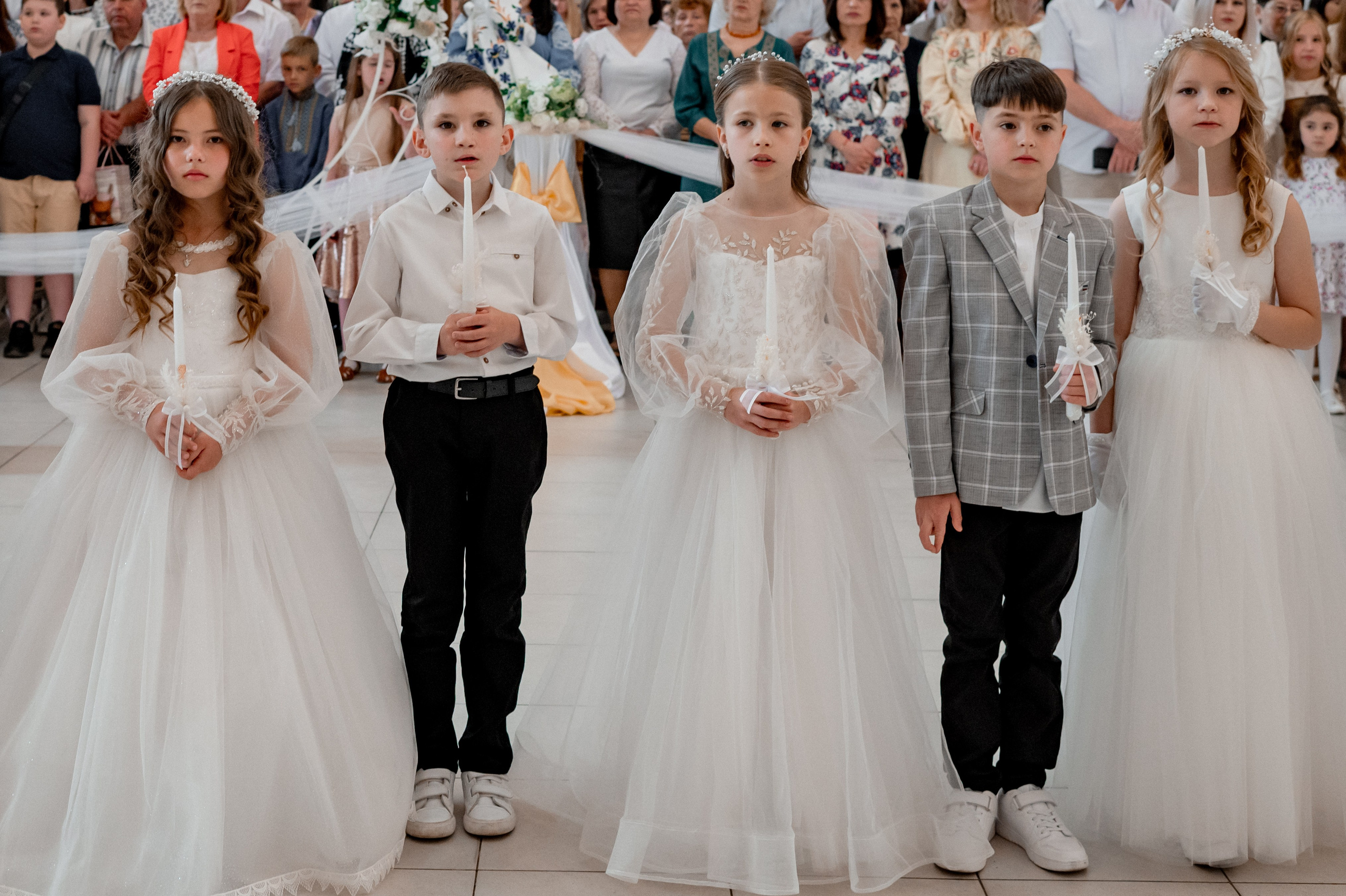 Фотосесія Першого Причастя Тернопіль, зйомка Причастя Тернопіль, Таїнство Першого Причастя Тернопіль, Катедра Причастя Тернопіль. Сімейний, дитячий та індивідуальний фотограф в м. Тернопіль, м. Львів