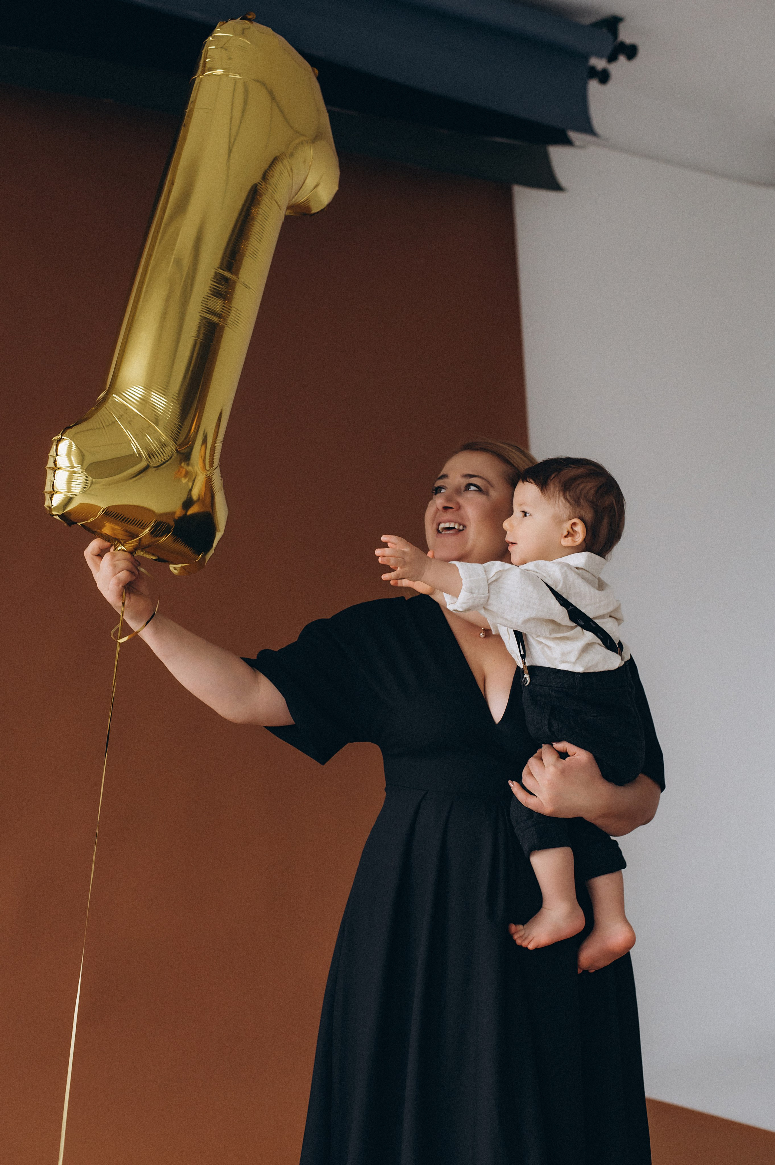 Перший тортик малюка, зйомка першого тортика Тернопіль, новорічна фотосесія, зйомка дня народження, сімейний фотограф Тернопіль, cakesmash. Сімейний, дитячий та індивідуальний фотограф в м. Тернопіль, м. Львів