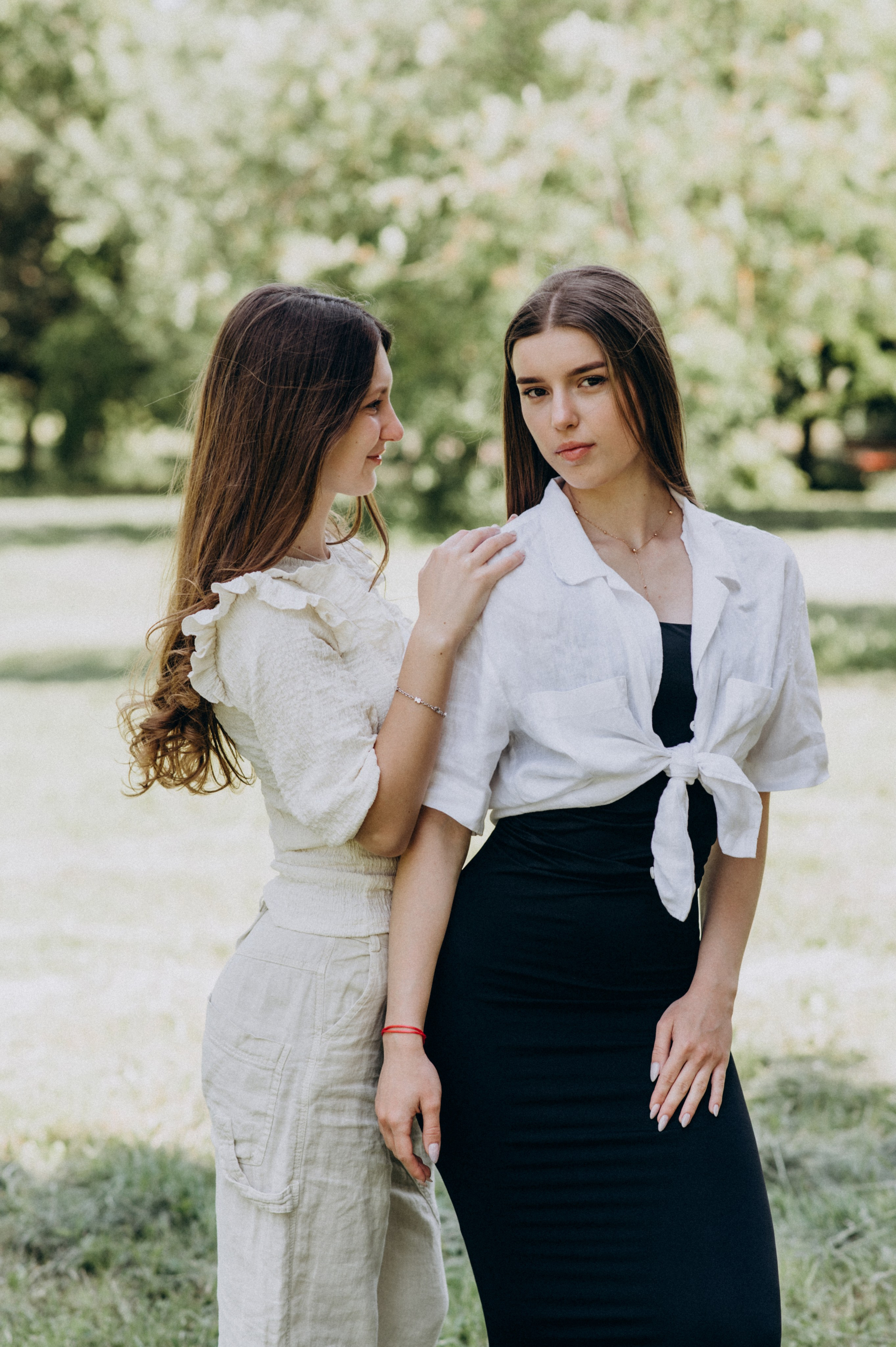 Фотосесія випускників, зйомка випускників Тернопіль Львів, випускні фотоальбоми Тернопіль, шкільні фотоальбоми Тернопіль. Сімейний, дитячий та індивідуальний фотограф в м. Тернопіль, м. Львів