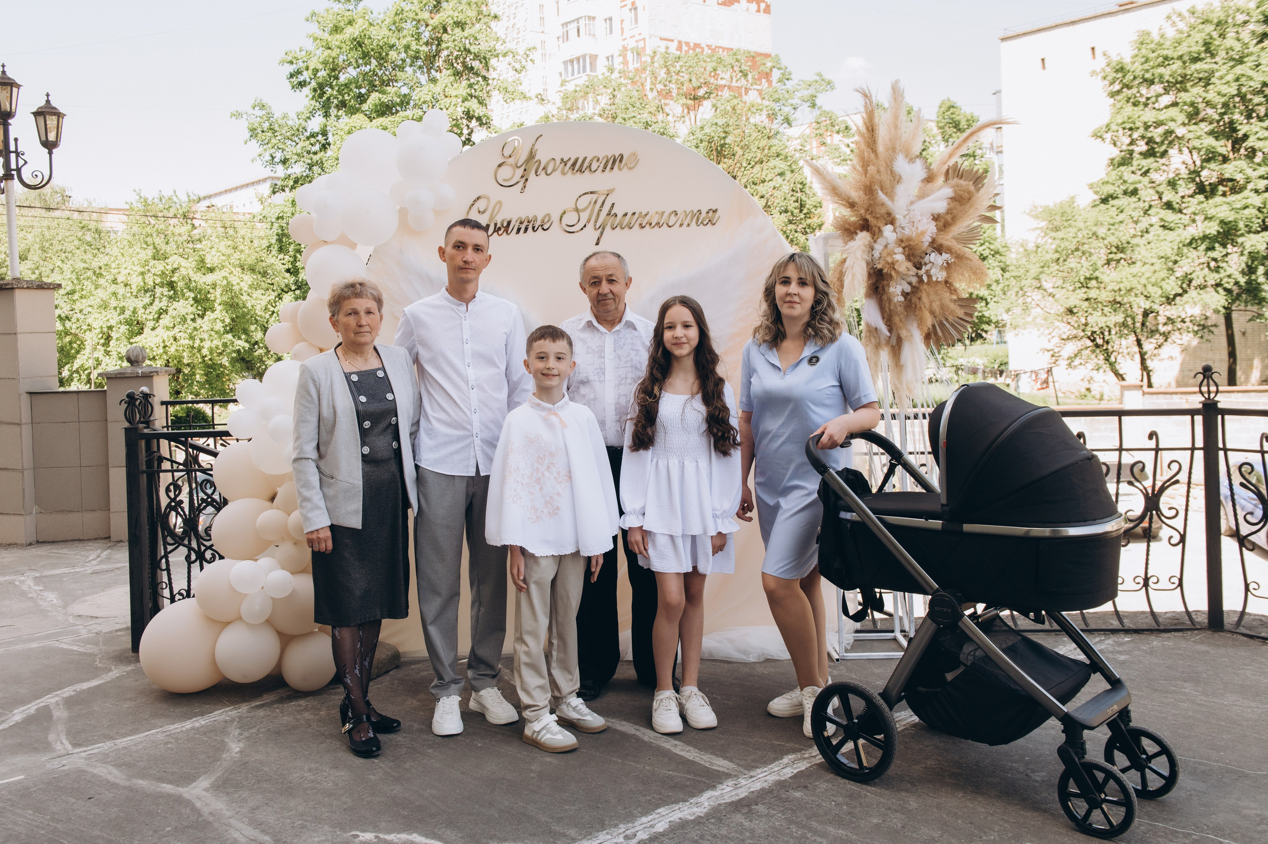 Фотосесія Причастя Тернопіль церква Св Михаїла, фотограф на Причастя Тернопіль, фотосесія Літургії Причастя Тернопіль. Сімейний, дитячий та індивідуальний фотограф в м. Тернопіль, м. Львів