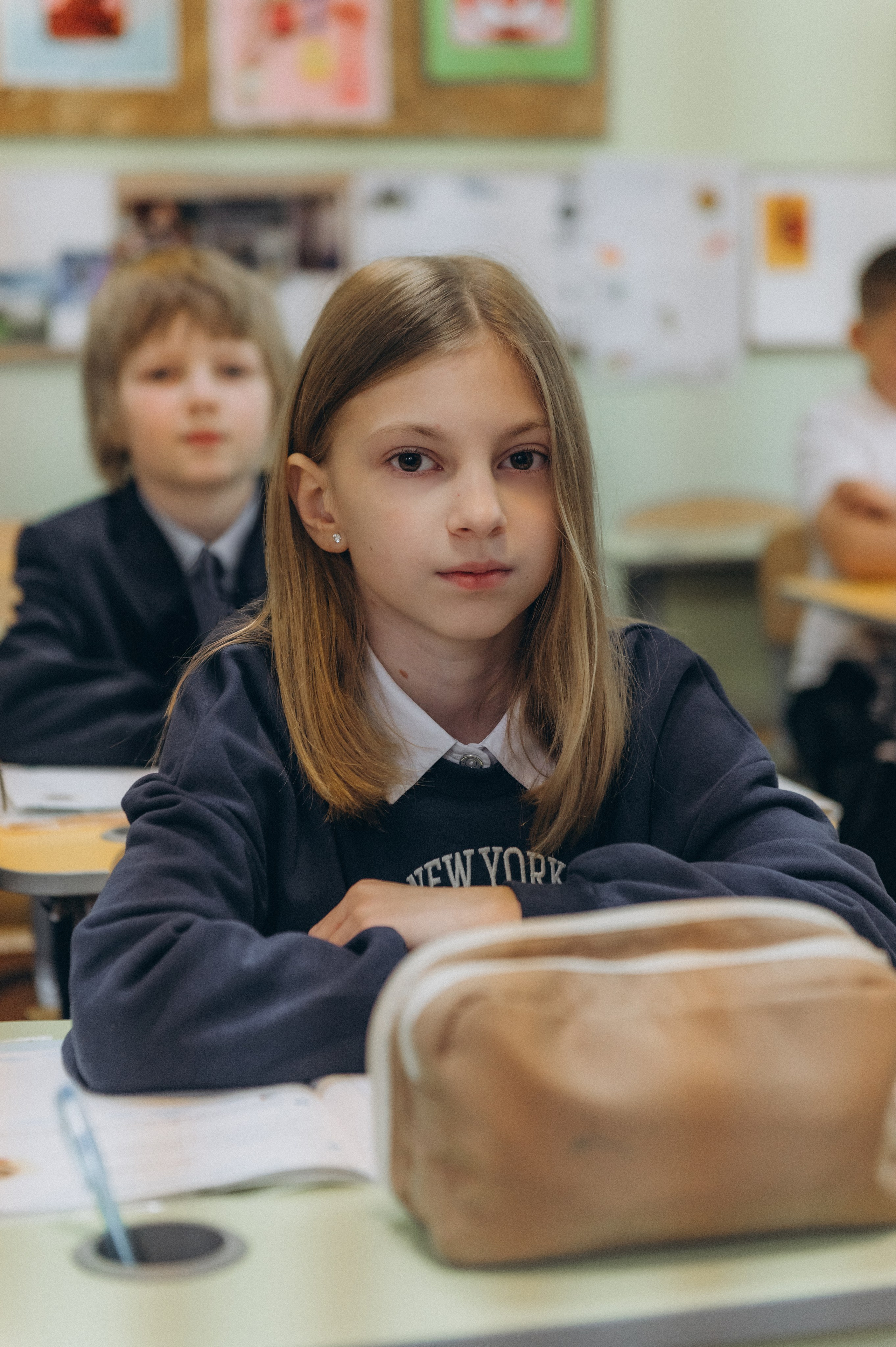 Шкільна фотосесія на віньєтки Тернопіль, фотосесія випускників Тернопіль, зйомка на віньєтки, шкільні фотоальбоми Тернопіль. Сімейний, дитячий та індивідуальний фотограф в м. Тернопіль, м. Львів