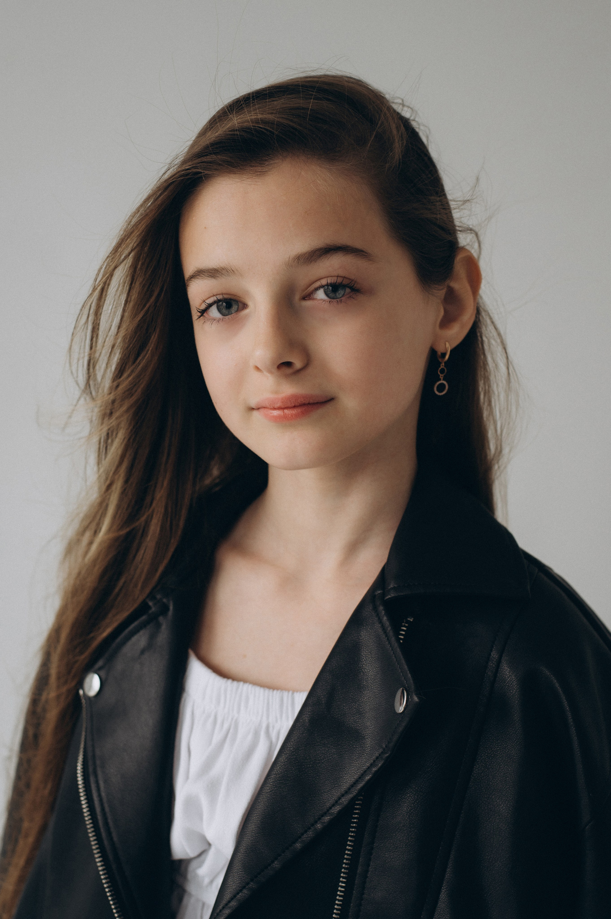 Шкільна фотосесія на віньєтки Тернопіль, фотосесія випускників Тернопіль, зйомка на віньєтки, шкільні фотоальбоми Тернопіль. Сімейний, дитячий та індивідуальний фотограф в м. Тернопіль, м. Львів