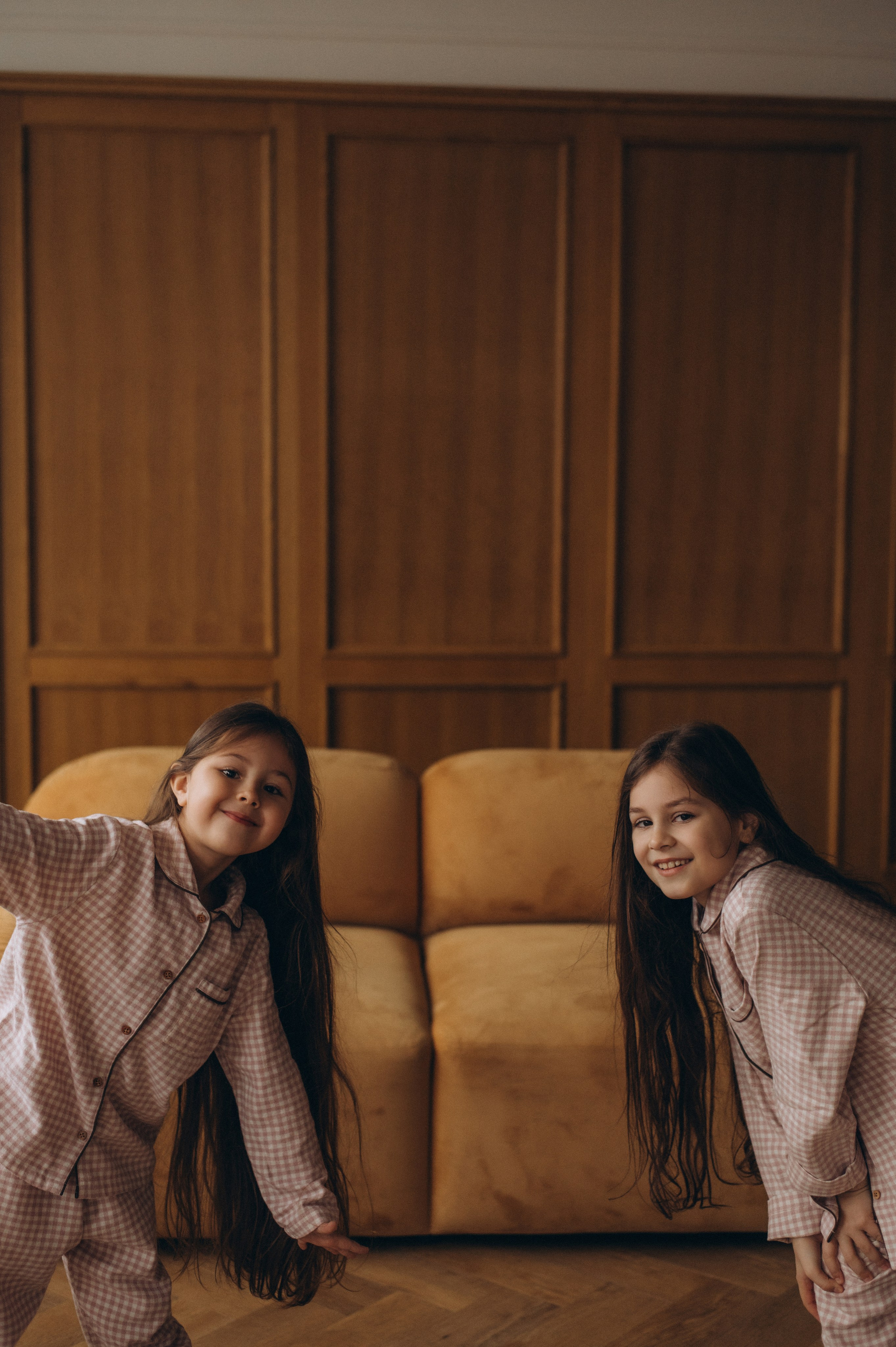 Фотосесія сестричок Тернопіль, зйомка сестрички, сімейний фотограф Тернопіль, портретний фотограф Тернопіль, фотосесія дітей. Сімейний, дитячий та індивідуальний фотограф в м. Тернопіль, м. Львів