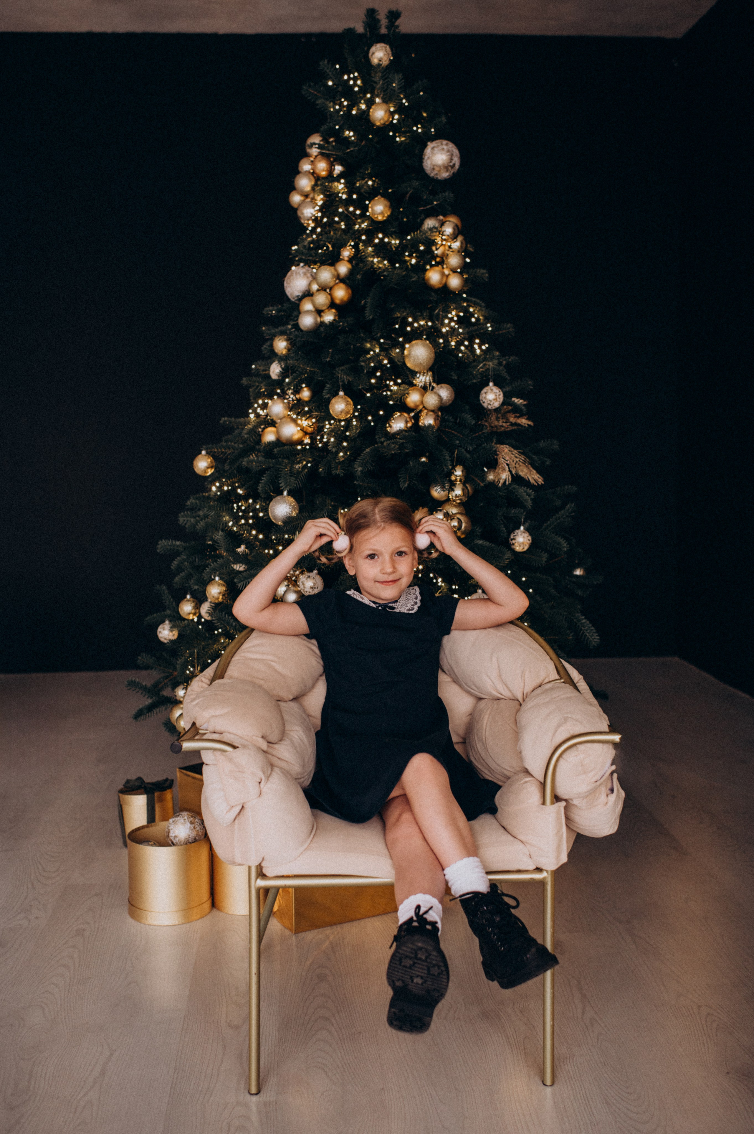 Новорічна фотосесія у студії Тернополя, фотосесія Львів. Сімейний, дитячий та індивідуальний фотограф в м. Тернопіль, м. Львів