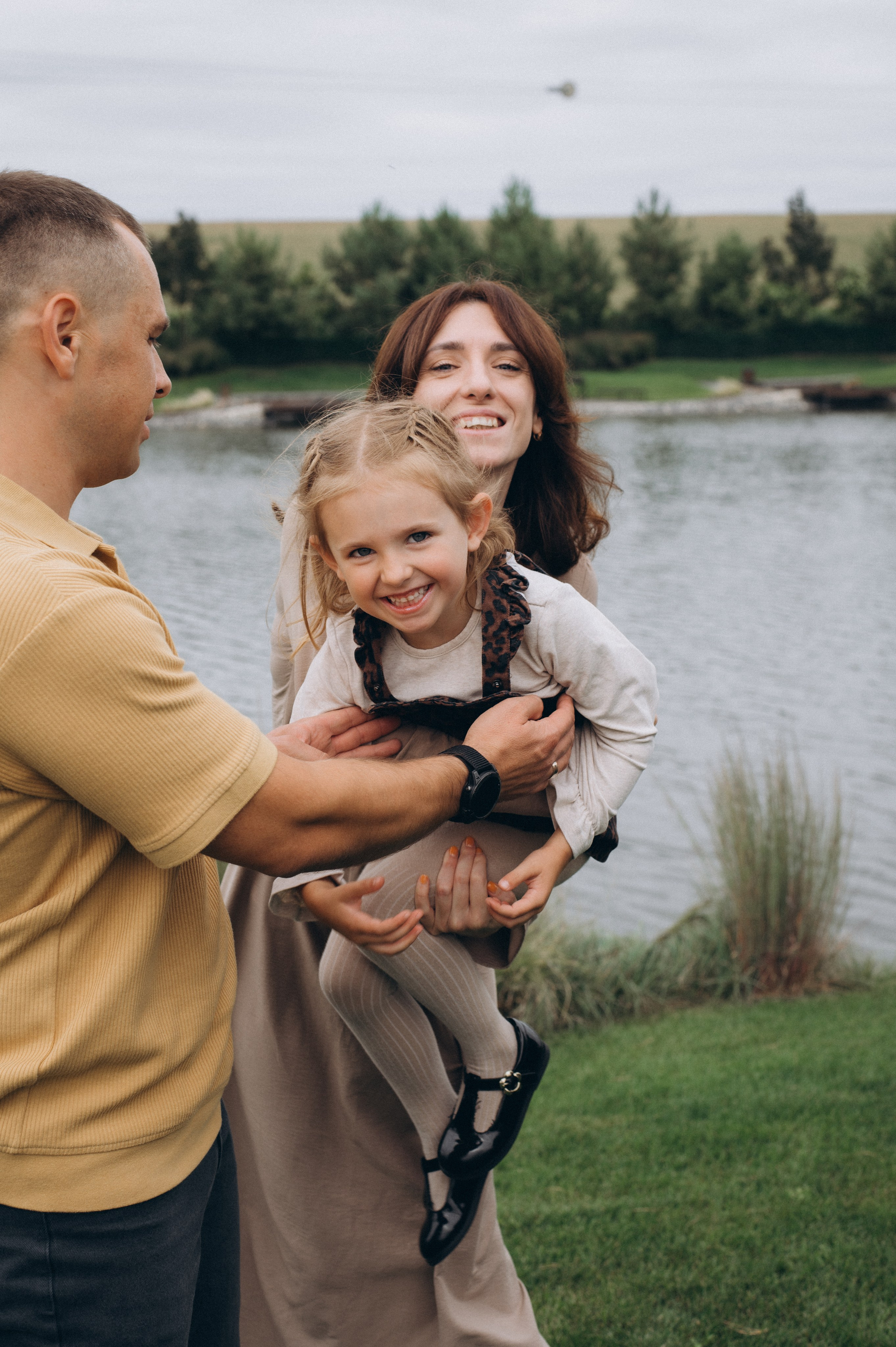 Сімейна фотосесія Тернопіль, сімейний фотограф Тернопіль Львів, фотосесія сімї, комплекс Наше. Сімейний, дитячий та індивідуальний фотограф в м. Тернопіль, м. Львів