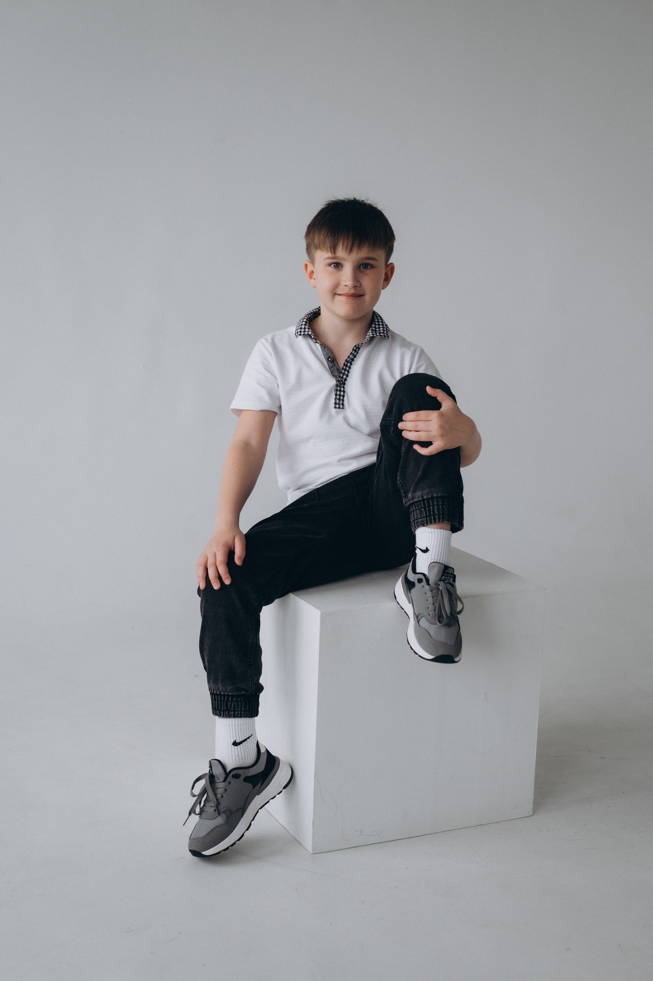 Шкільна фотосесія на віньєтки Тернопіль, фотосесія випускників Тернопіль, зйомка на віньєтки, шкільні фотоальбоми Тернопіль. Сімейний, дитячий та індивідуальний фотограф в м. Тернопіль, м. Львів