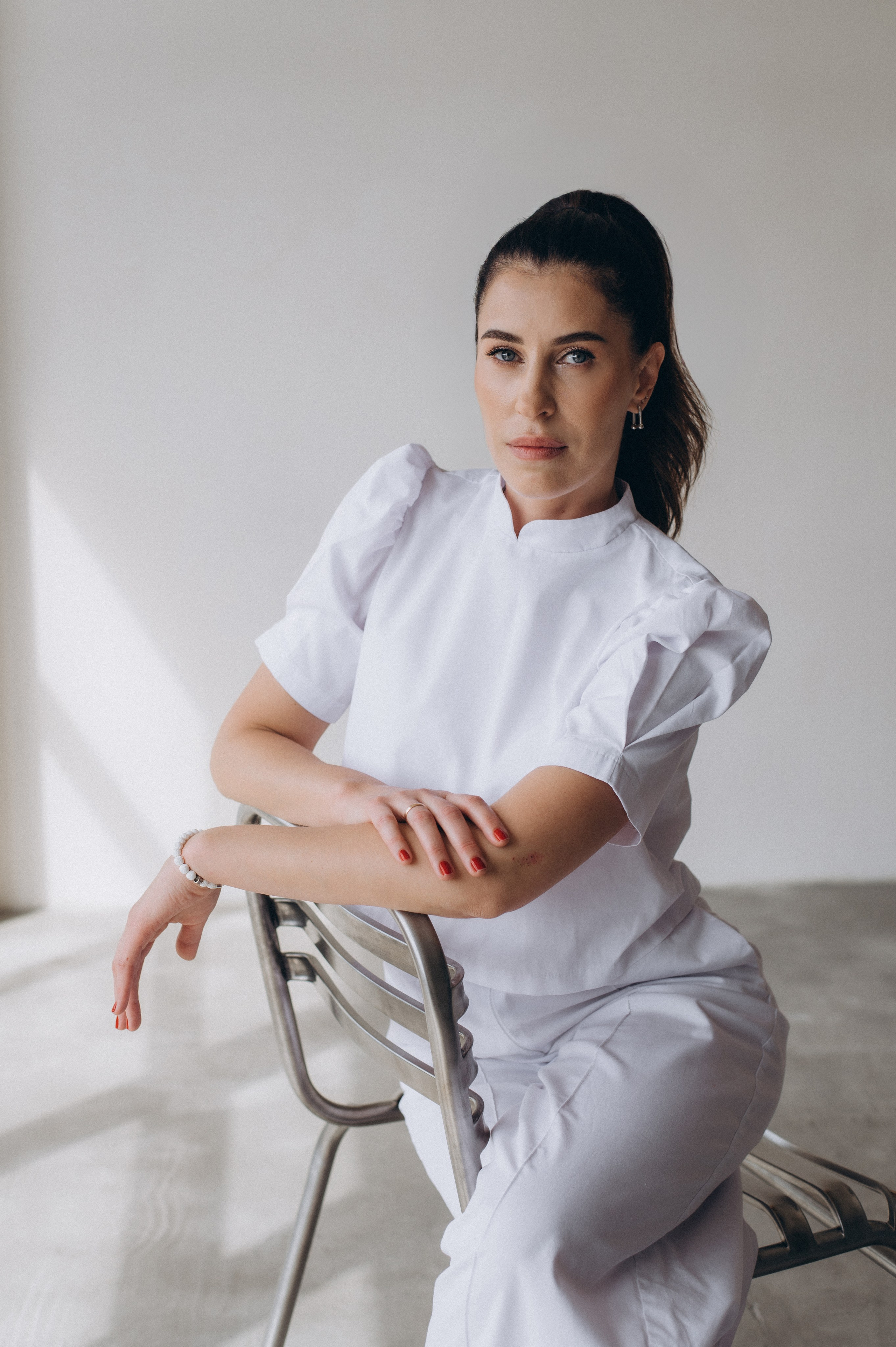 Портретна фотосесія, індивідуальна фотосесія Тернопіль, портретний фотограф Тернопіль, студійна фотосесія Тернопіль, фотосесія у студії. Сімейний, дитячий та індивідуальний фотограф в м. Тернопіль, м. Львів