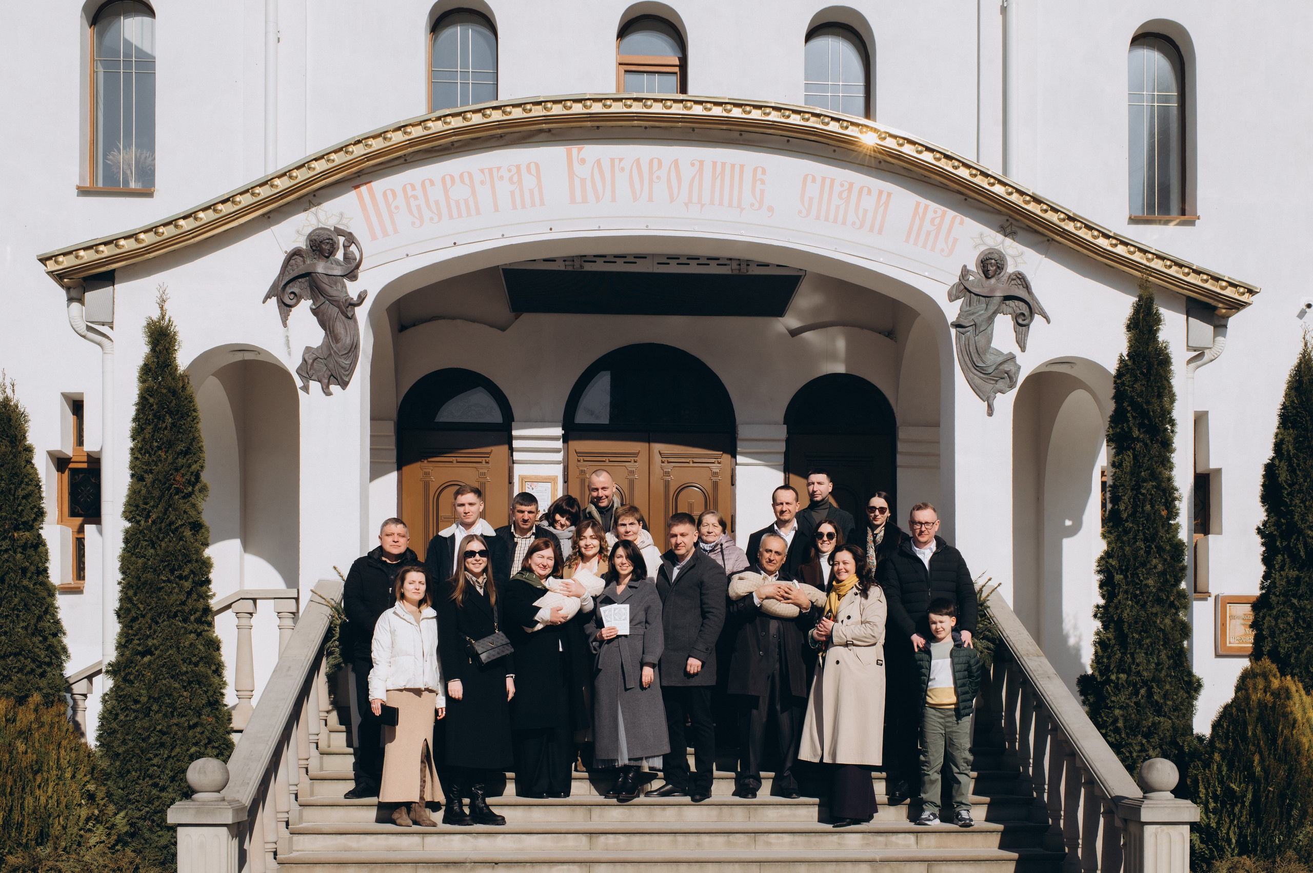 Фотосесія Хрещення Тернопіль, зйомка Хрестин Тернопіль, Храм Різдва Пресвятої Богородиці УГКЦ Тернопіль. Сімейний, дитячий та індивідуальний фотограф в м. Тернопіль, м. Львів