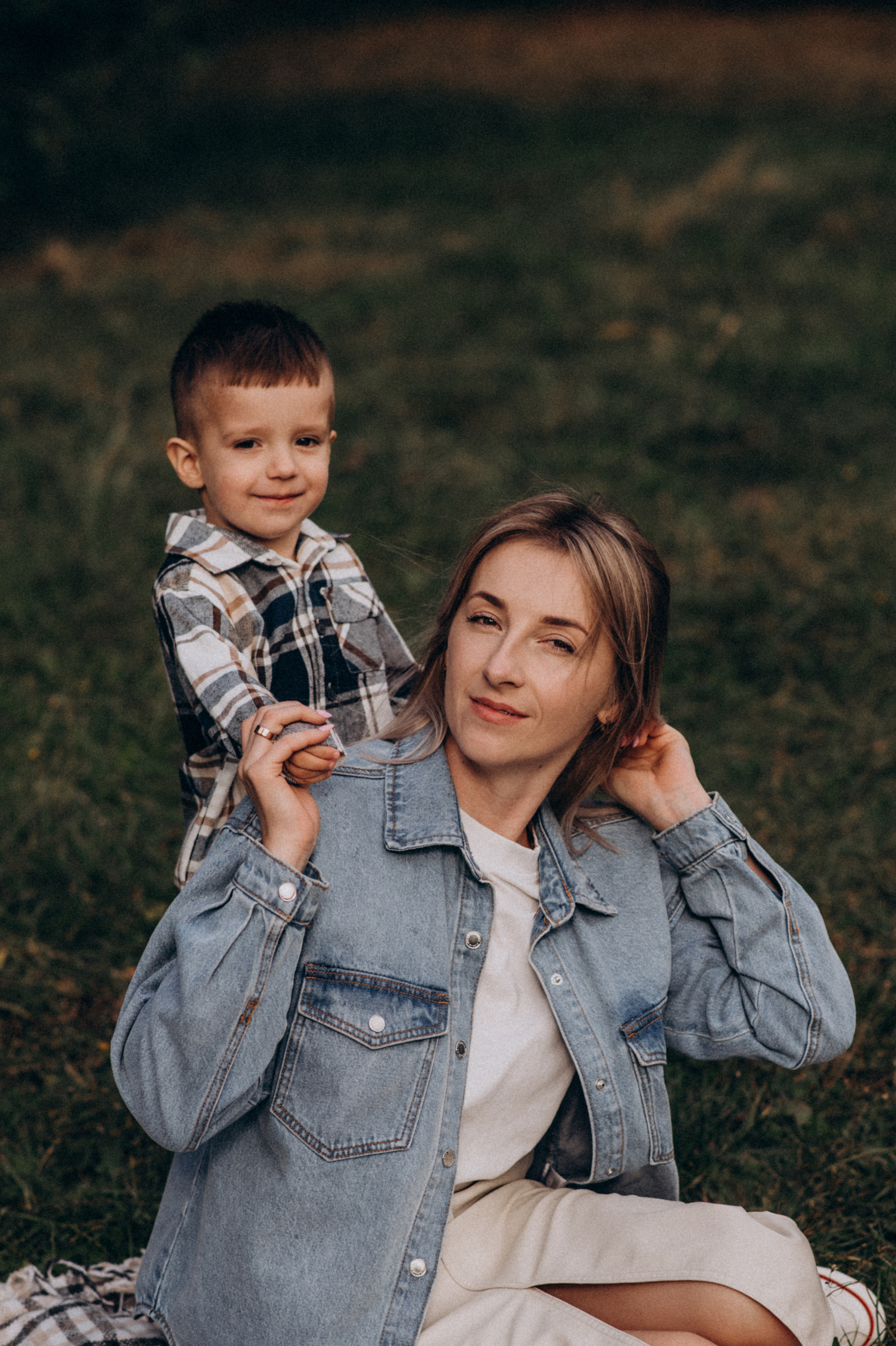 Сімейна дитяча фотосесія дня народження, cake smash. Сімейний, дитячий та індивідуальний фотограф в м. Тернопіль, м. Львів