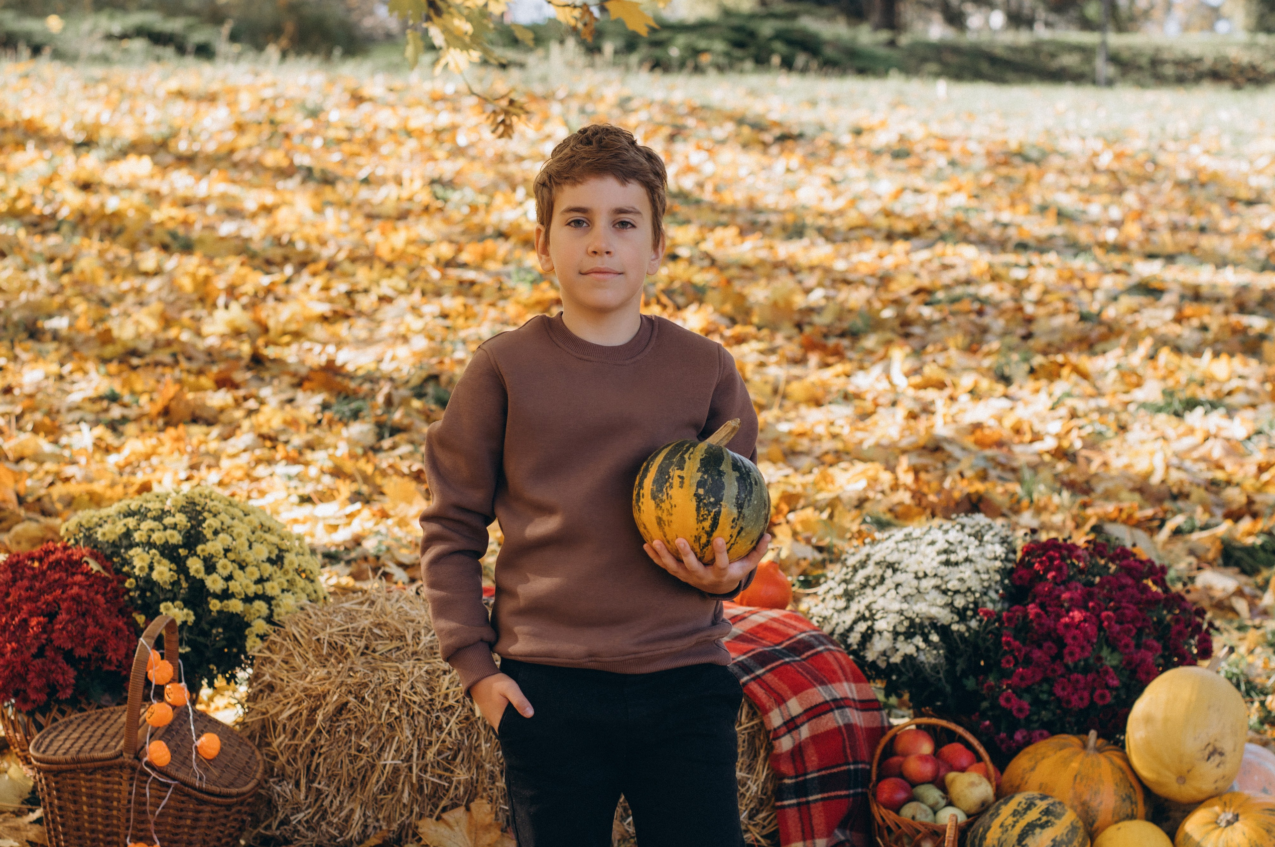 Осіння фотосесія 4 класу на віньєтки, випускні фотоальбоми Тернопіль, фотосесія випускників Тернопіль, шкільний випускний альбом Тернопіль. Сімейний, дитячий та індивідуальний фотограф в м. Тернопіль, м. Львів