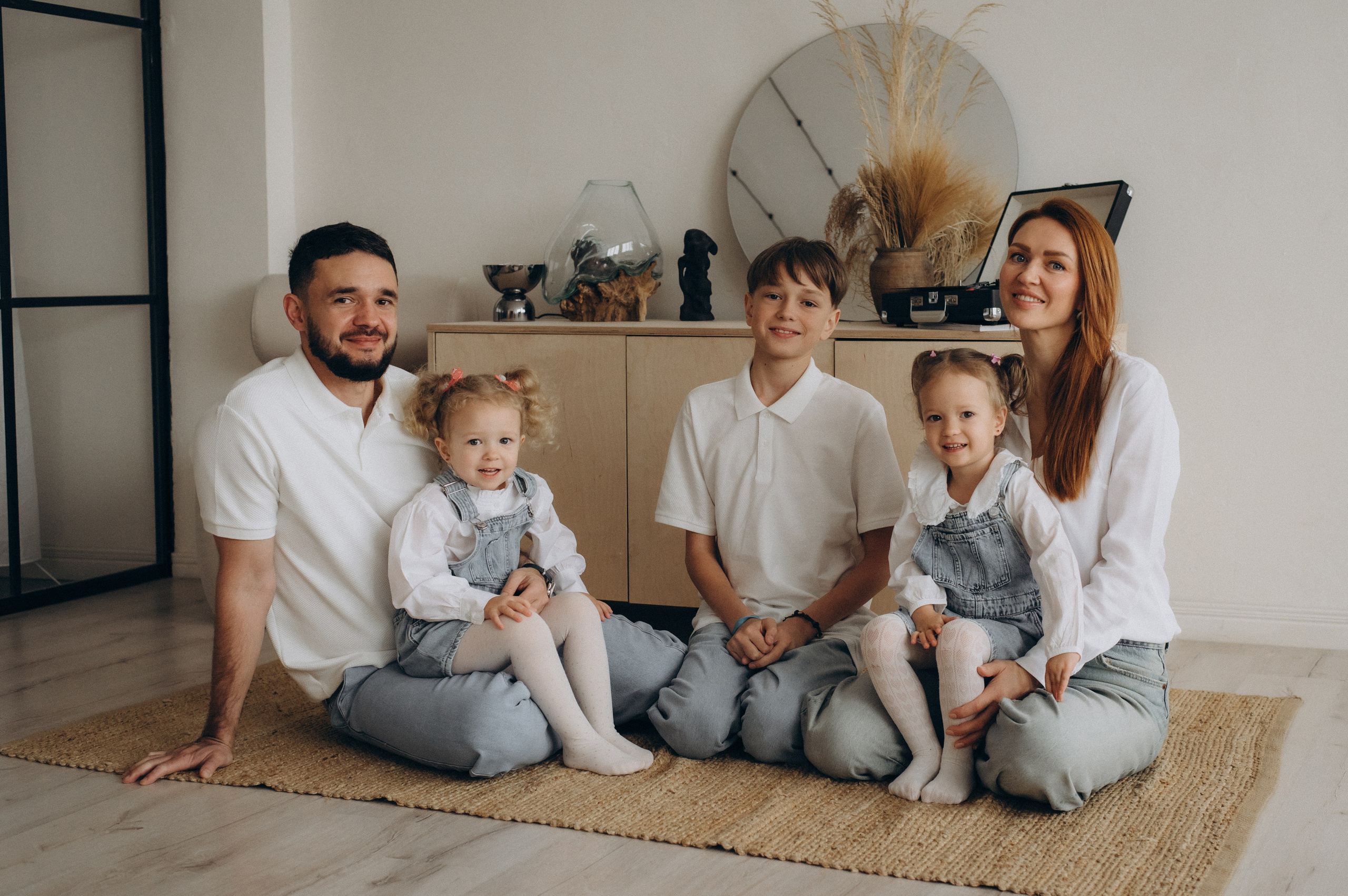 Сімейна фотосесія Тернопіль, сімейний фотограф Тернопіль, фотосесія у студії Тернопіль, дитячий фотограф, портретний фотограф Тернопіль. Сімейний, дитячий та індивідуальний фотограф в м. Тернопіль, м. Львів