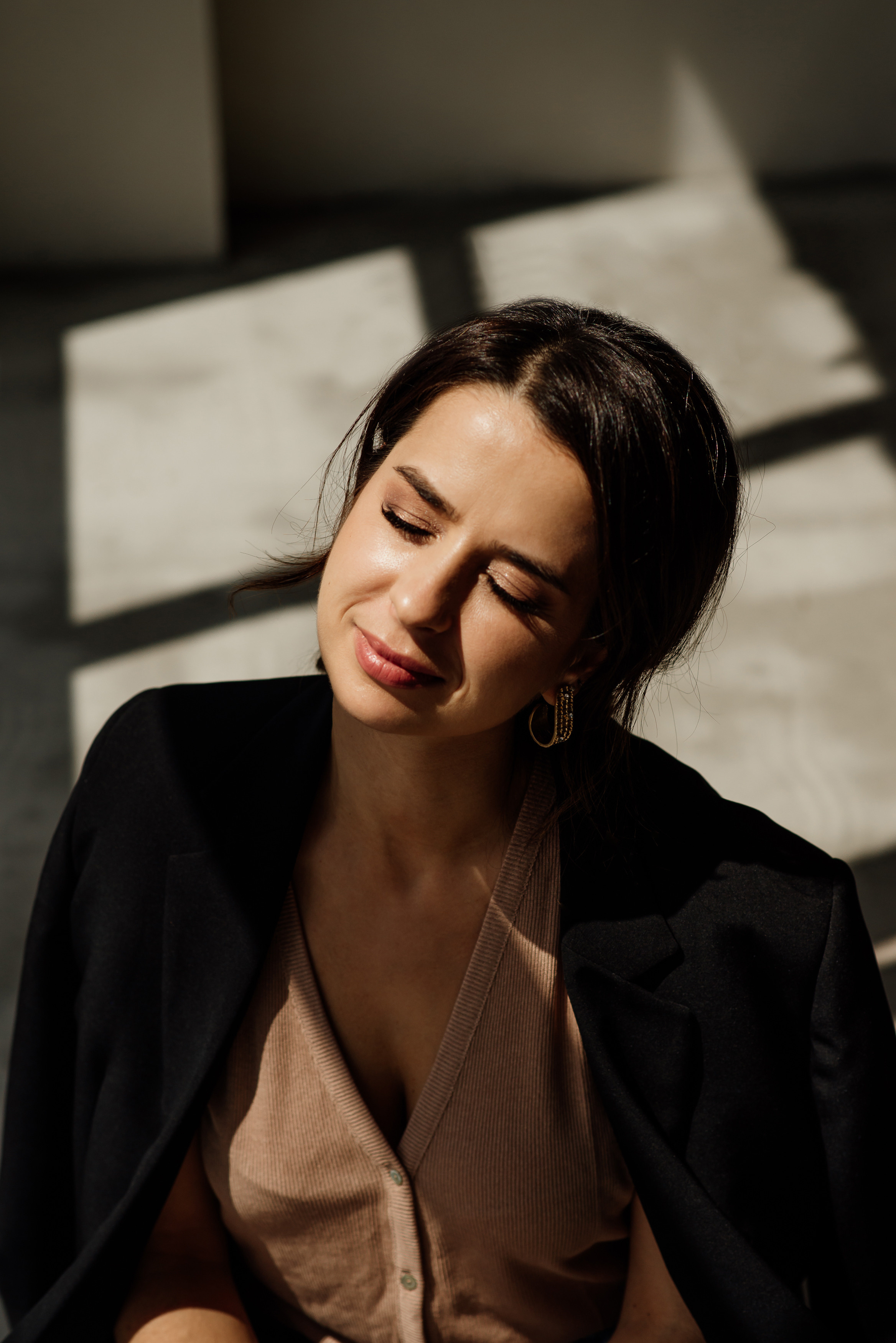 Індивідуальна фотосесія для майстра брів та робочого профілю салону. Сімейний, дитячий та індивідуальний фотограф в м. Тернопіль, м. Львів