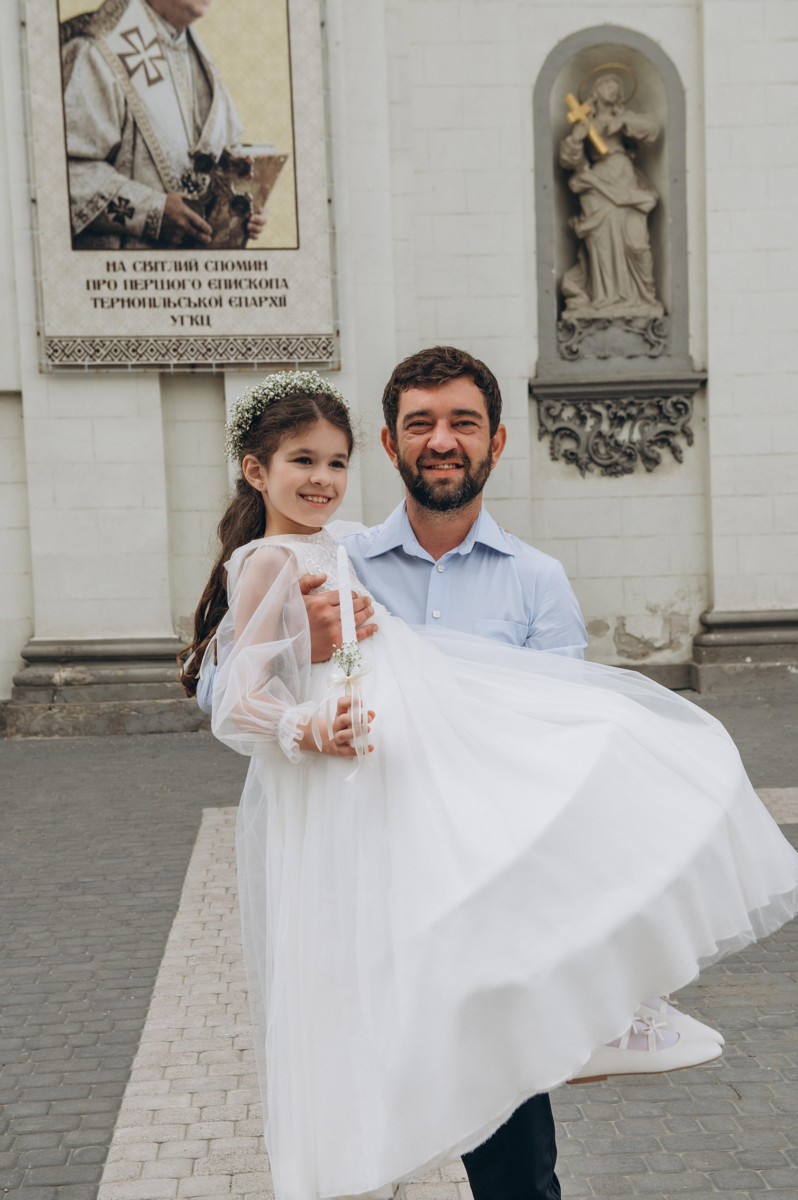 Фотосесія Першого Причастя Тернопіль, фотосесія Причастя Тернопіль, Таїнство Першого Причастя Тернопіль, Катедра Причастя Тернопіль. Сімейний, дитячий та індивідуальний фотограф в м. Тернопіль, м. Львів