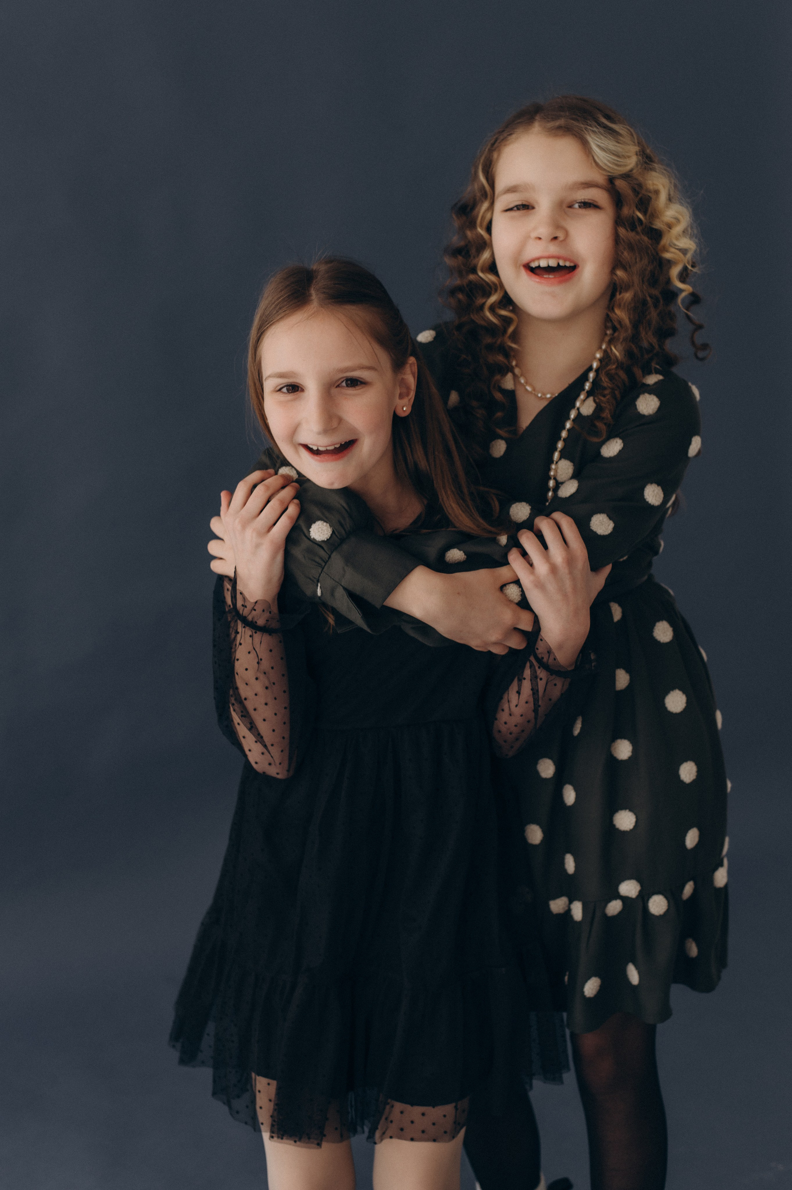 Шкільна фотосесія на віньєтки Тернопіль, шкільні альбоми, фотосесія випускників Тернопіль, випускний альбом, фотограф випускний Тернопіль. Сімейний, дитячий та індивідуальний фотограф в м. Тернопіль, м. Львів