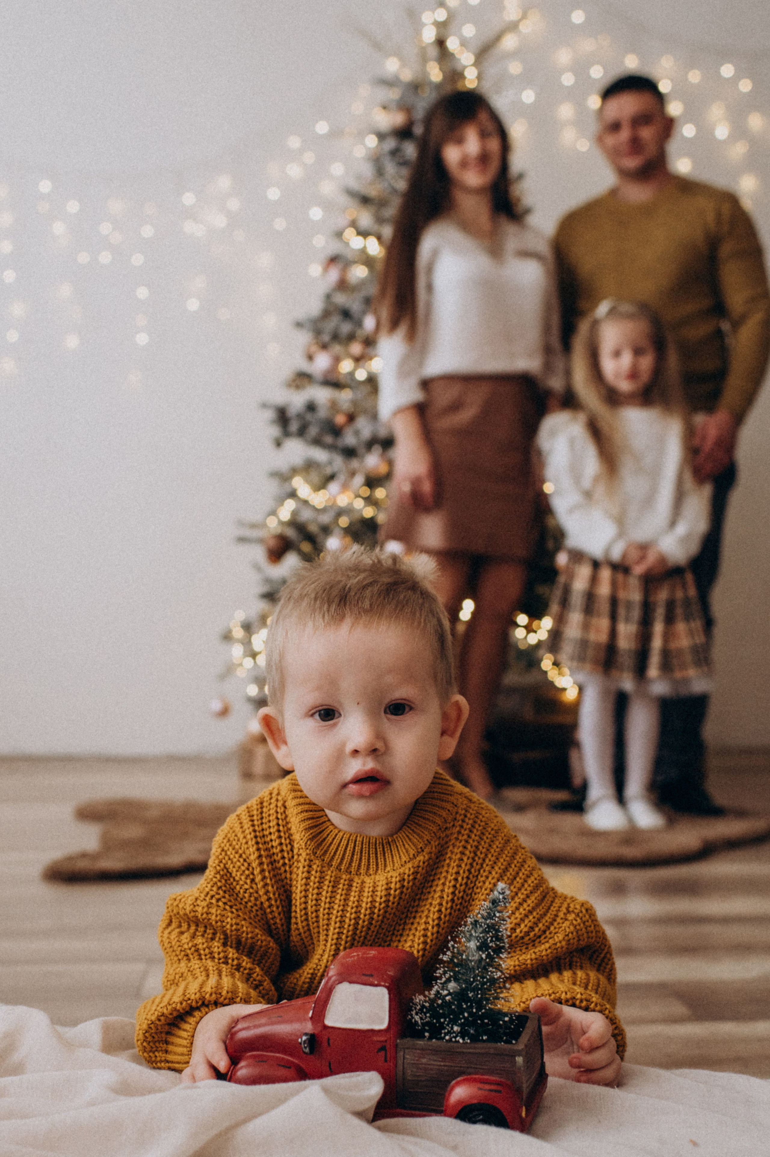Новорічна фотосесія у студії Тернополя, фотосесія Львів. Сімейний, дитячий та індивідуальний фотограф в м. Тернопіль, м. Львів