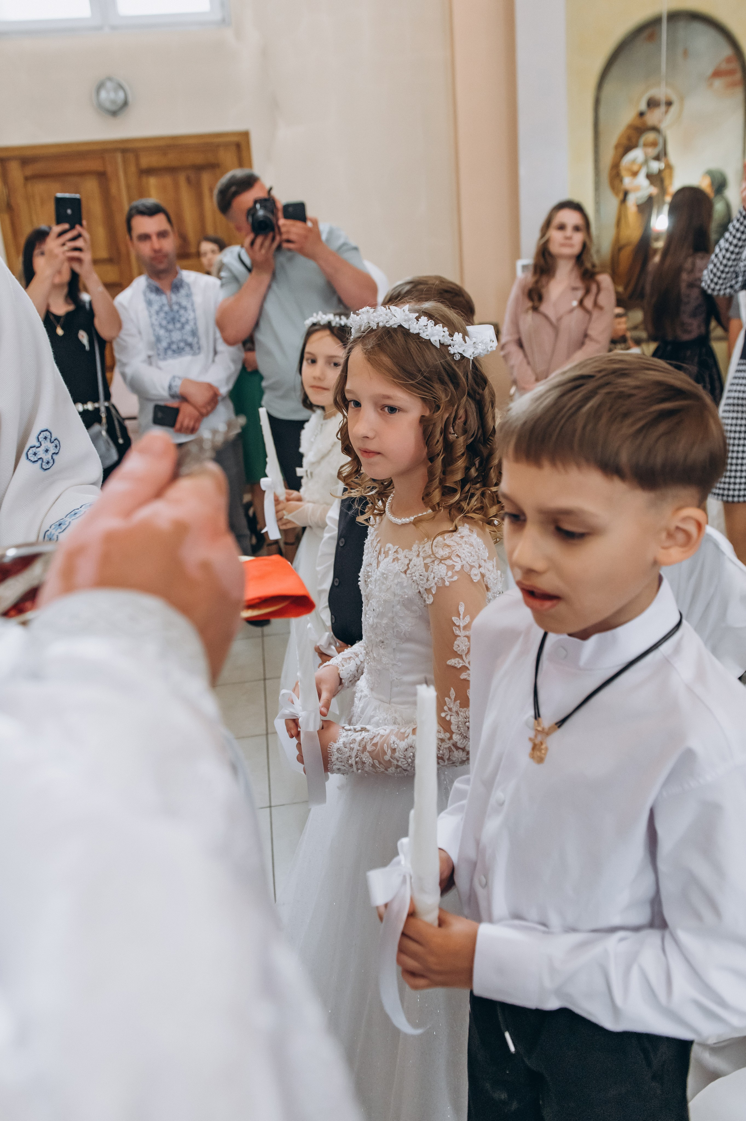 Фотосесія Причастя Тернопіль, зйомка Причастя, фотограф на Причастя Тернопіль, Причастя Львів, церква Петра і Павла. Сімейний, дитячий та індивідуальний фотограф в м. Тернопіль, м. Львів