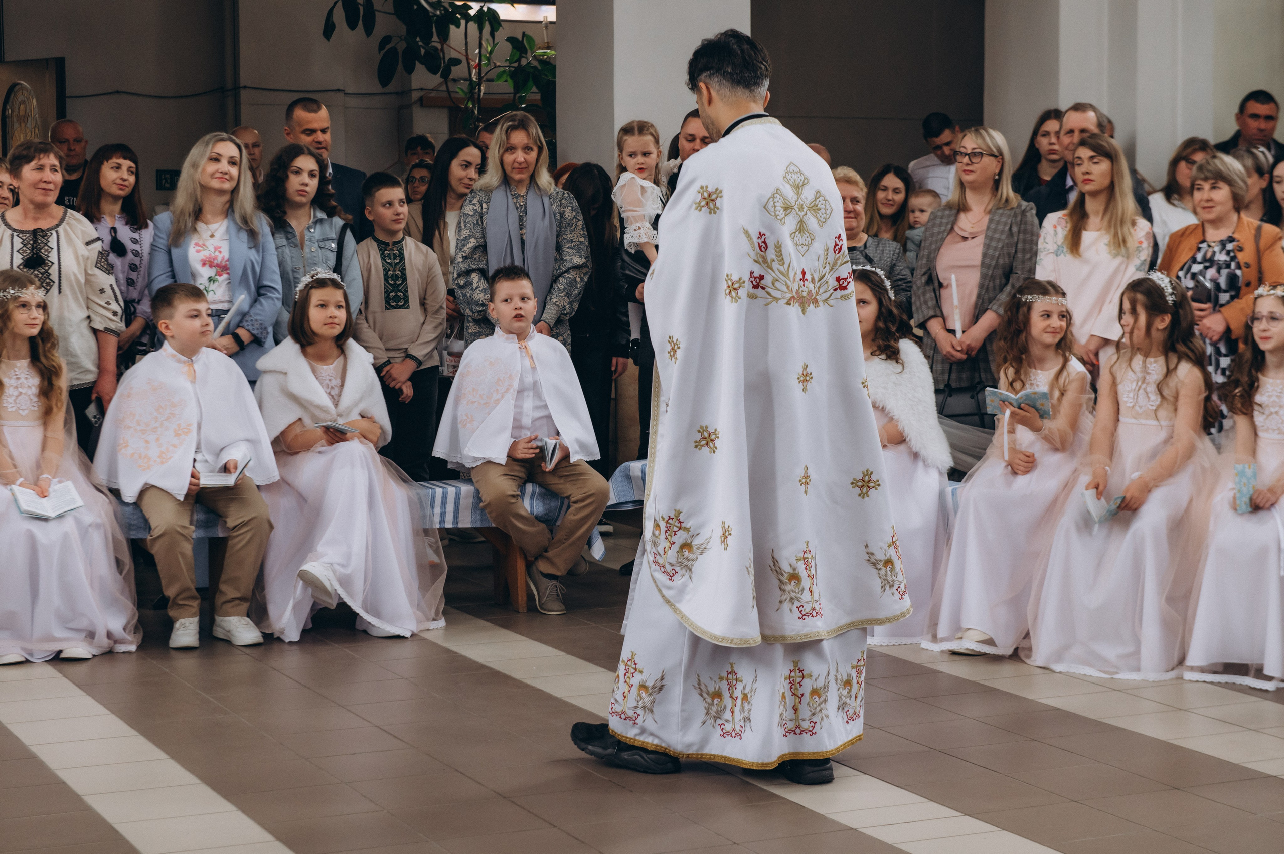 Фотосесія Причастя Тернопіль, зйомка Причастя, фотограф на Причастя Тернопіль, Причастя Львів, Причастя церква Михаїла Тернопіль. Сімейний, дитячий та індивідуальний фотограф в м. Тернопіль, м. Львів