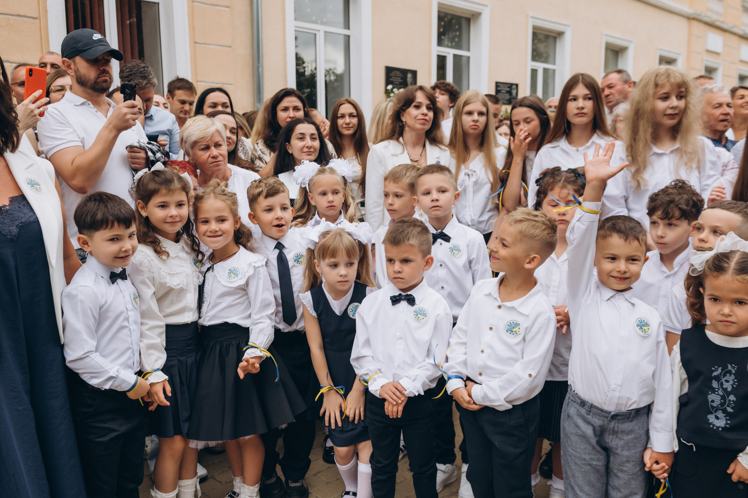 Перший дзвоник у Тернополі, фотосесія першокласників
