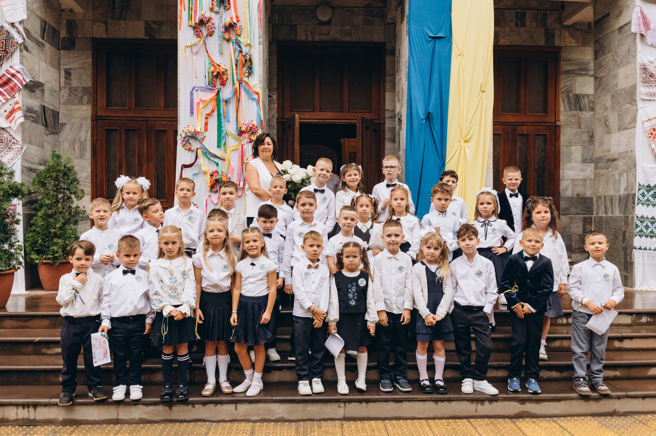 Перший дзвоник у Тернополі, фотосесія першокласників