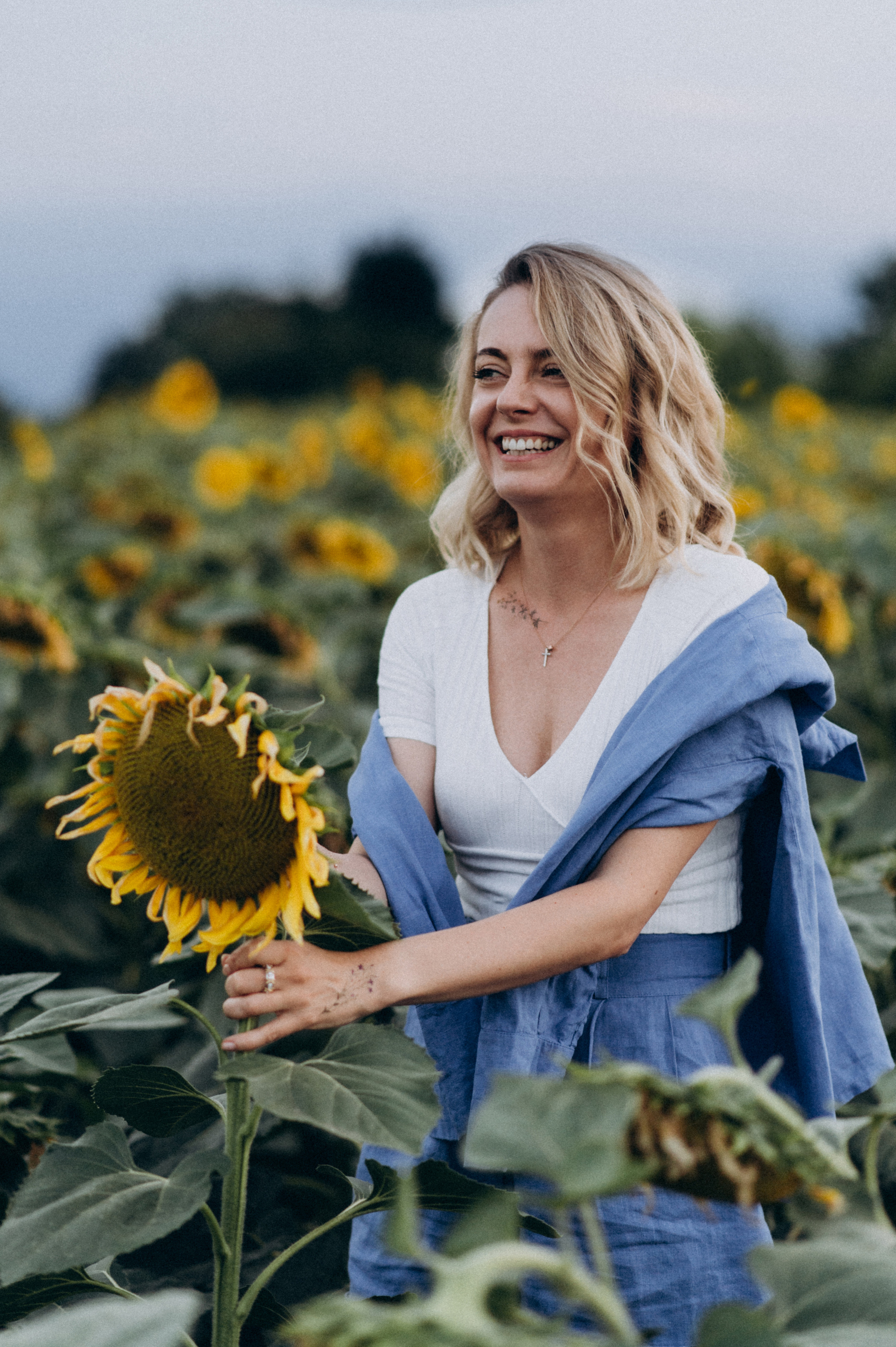 Фотосесія в пшениці та соняхах. Сімейний, дитячий та індивідуальний фотограф в м. Тернопіль, м. Львів